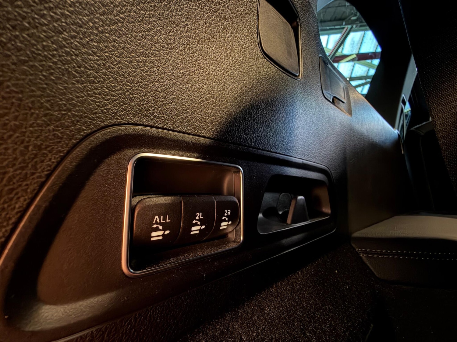 Used Mercedes-Benz GLS 2023 for sale - 77940292: Photo 29