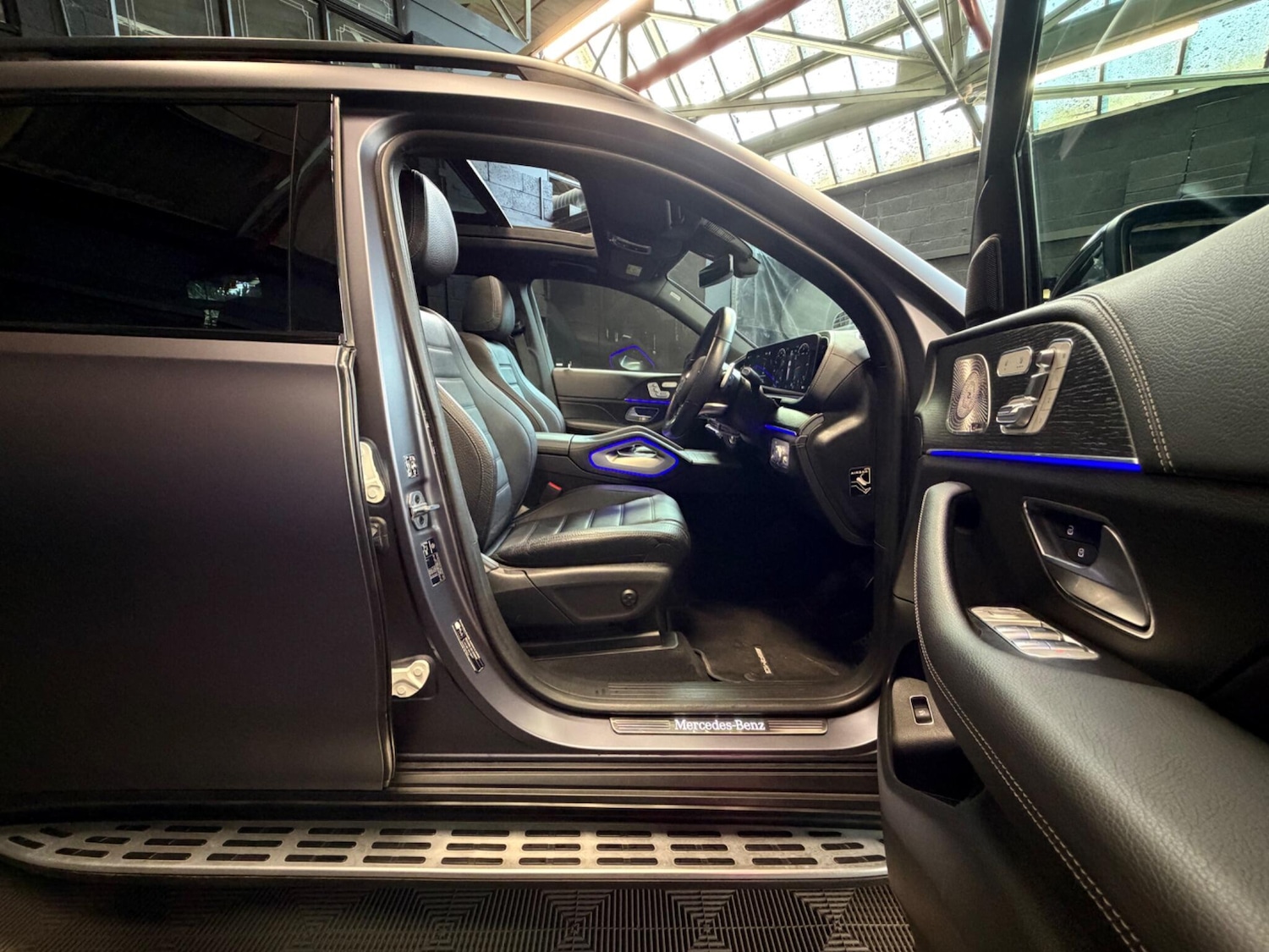 Used Mercedes-Benz GLS 2023 for sale - 77940292: Photo 6