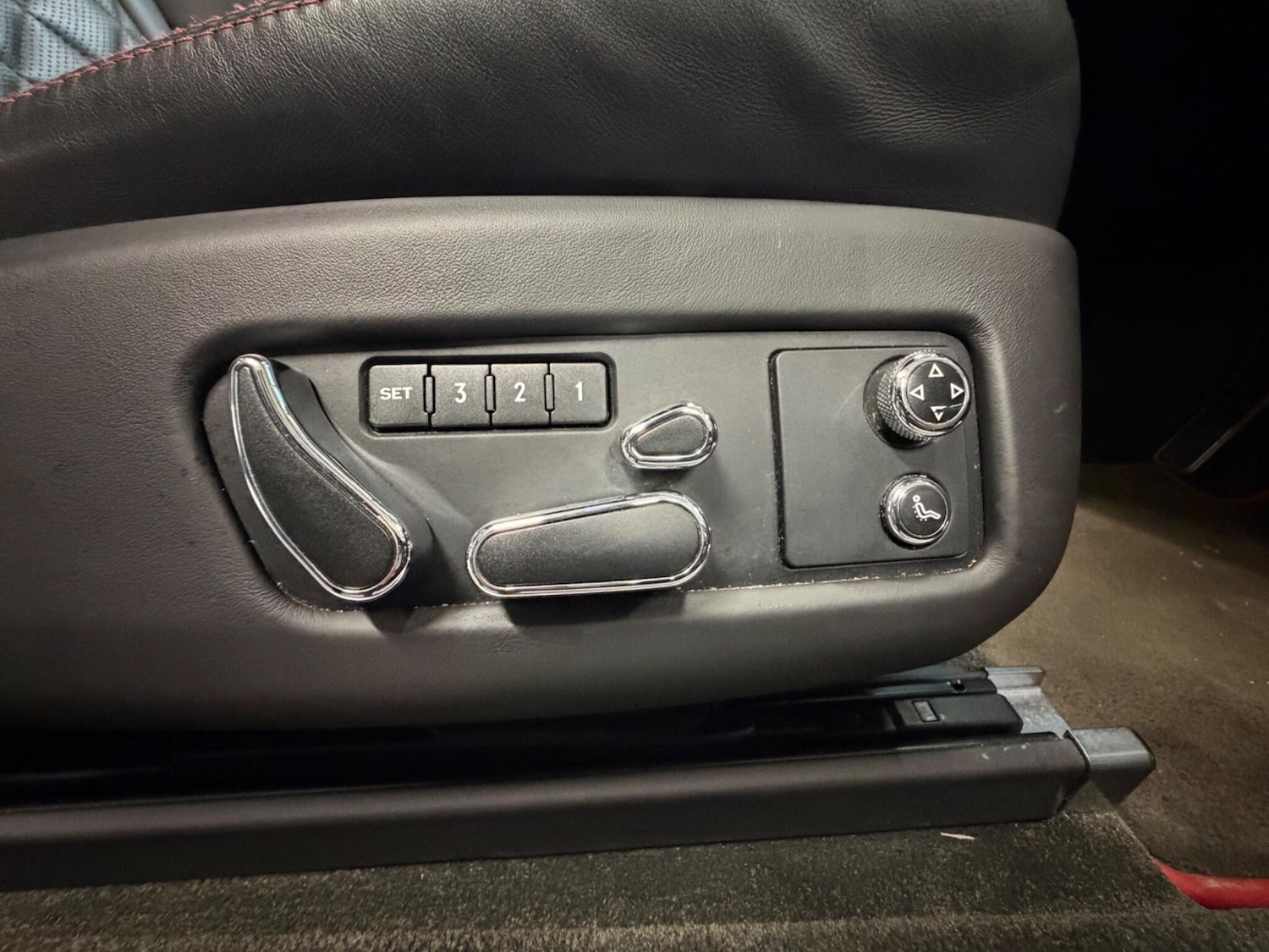 Used Bentley Continental 2015 for sale - 77724257: Photo 22