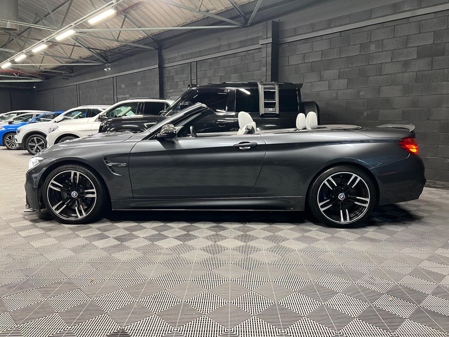 Used BMW M4 2016 for sale - 76538312: Photo 5