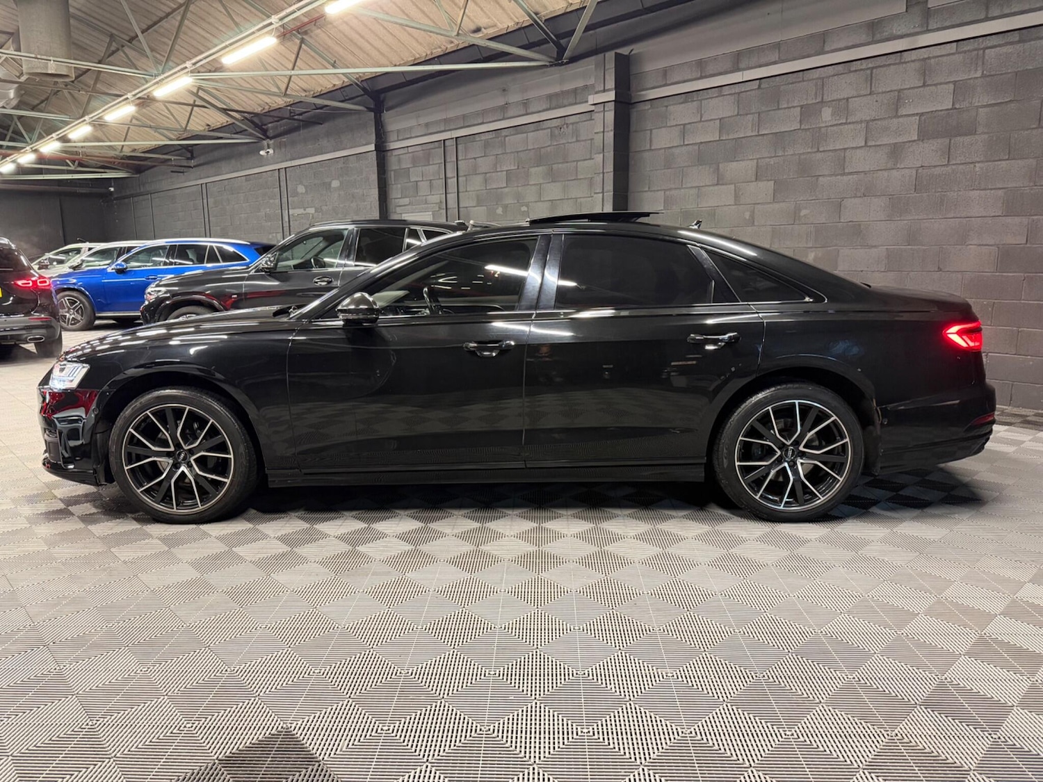 Used Audi A8 2020 for sale - 77386620: Photo 5