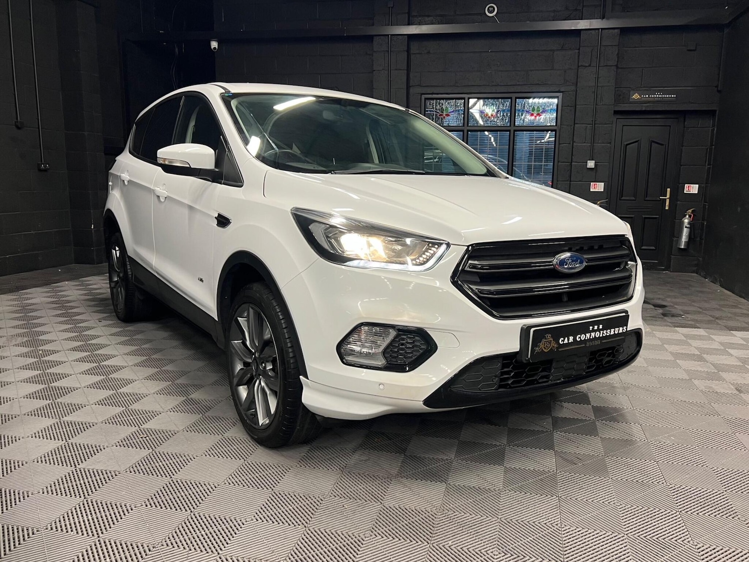 Used Ford Kuga for sale - 76472920: Photo 1