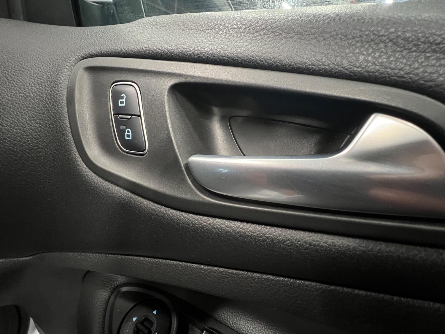 Used Ford Kuga for sale - 76472920: Photo 24