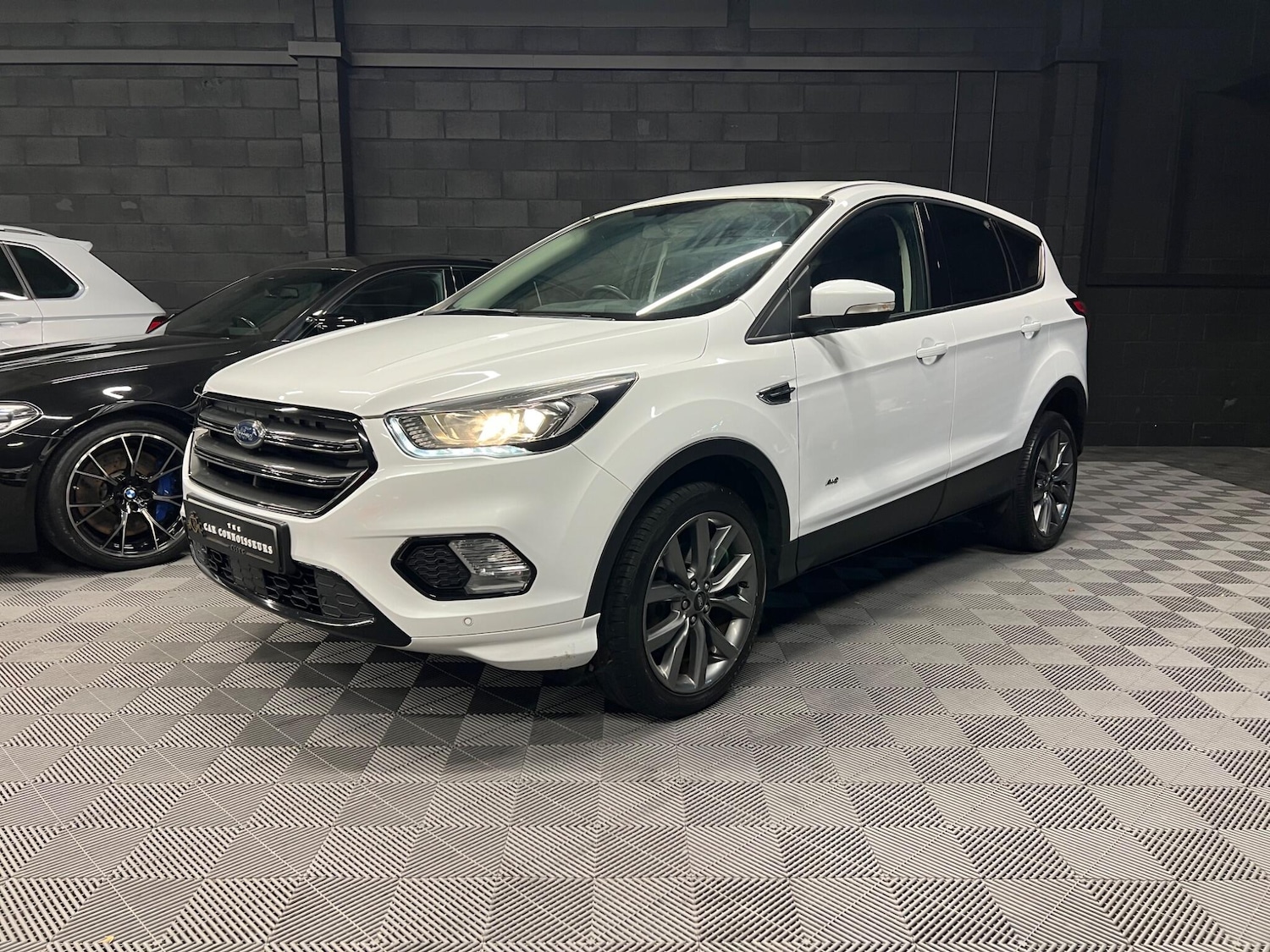 Used Ford Kuga for sale - 76472920: Photo 4