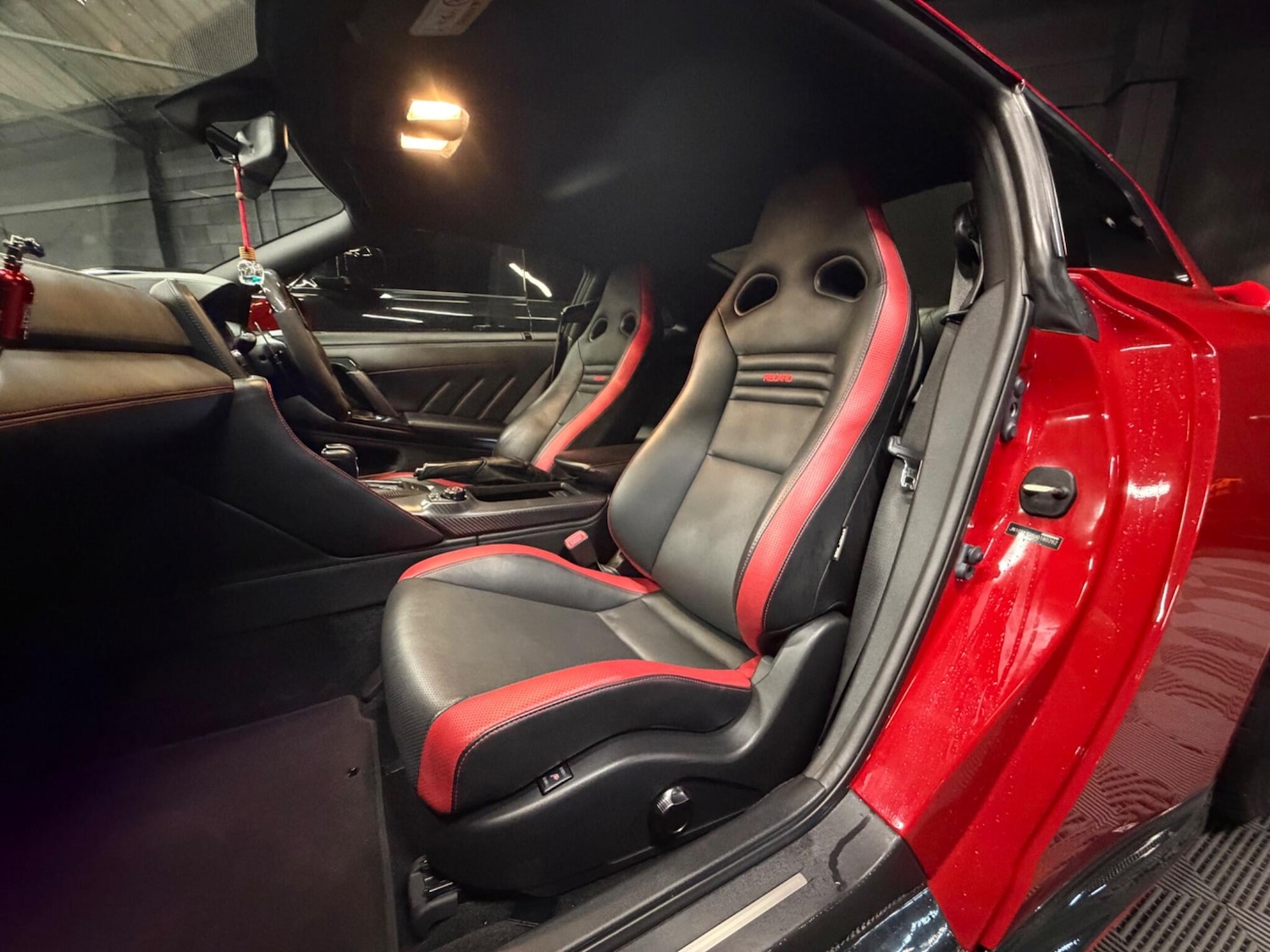 Used Nissan GT-R 2016 for sale - 77550166: Photo 12