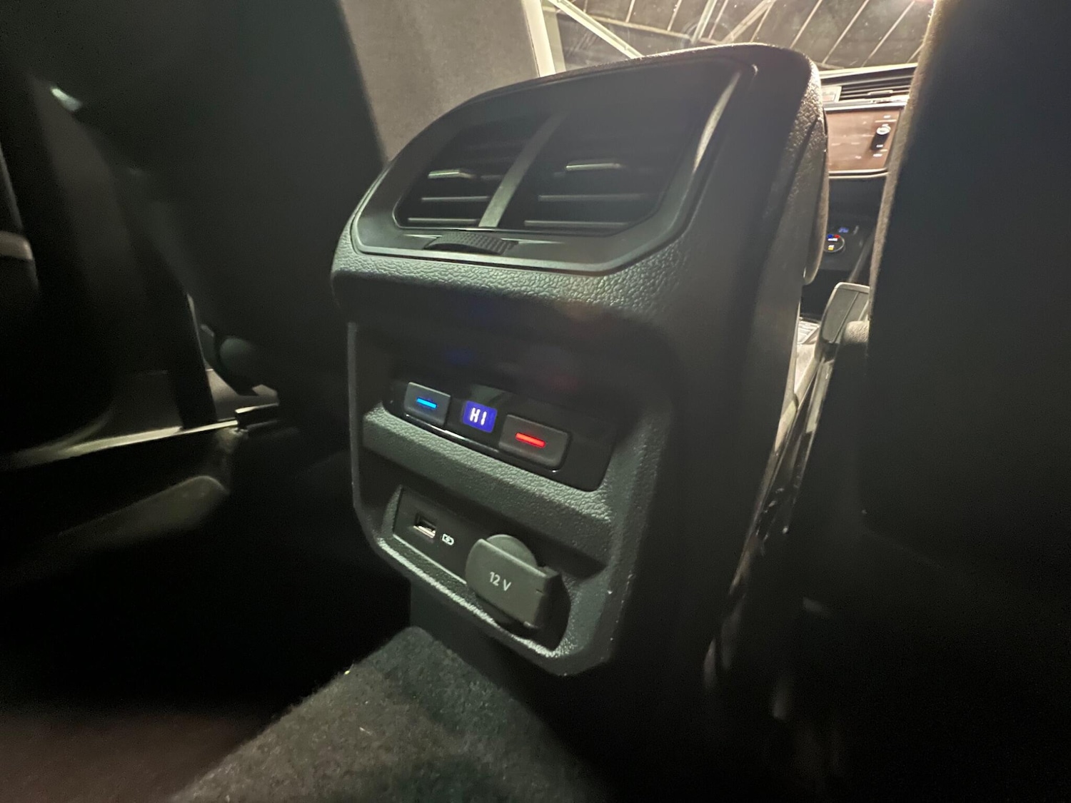 Used Volkswagen Tiguan 2019 for sale - 76424168: Photo 22