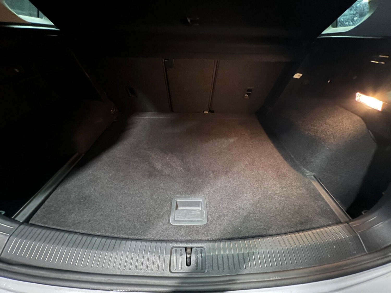 Used Volkswagen Tiguan 2019 for sale - 76424168: Photo 23