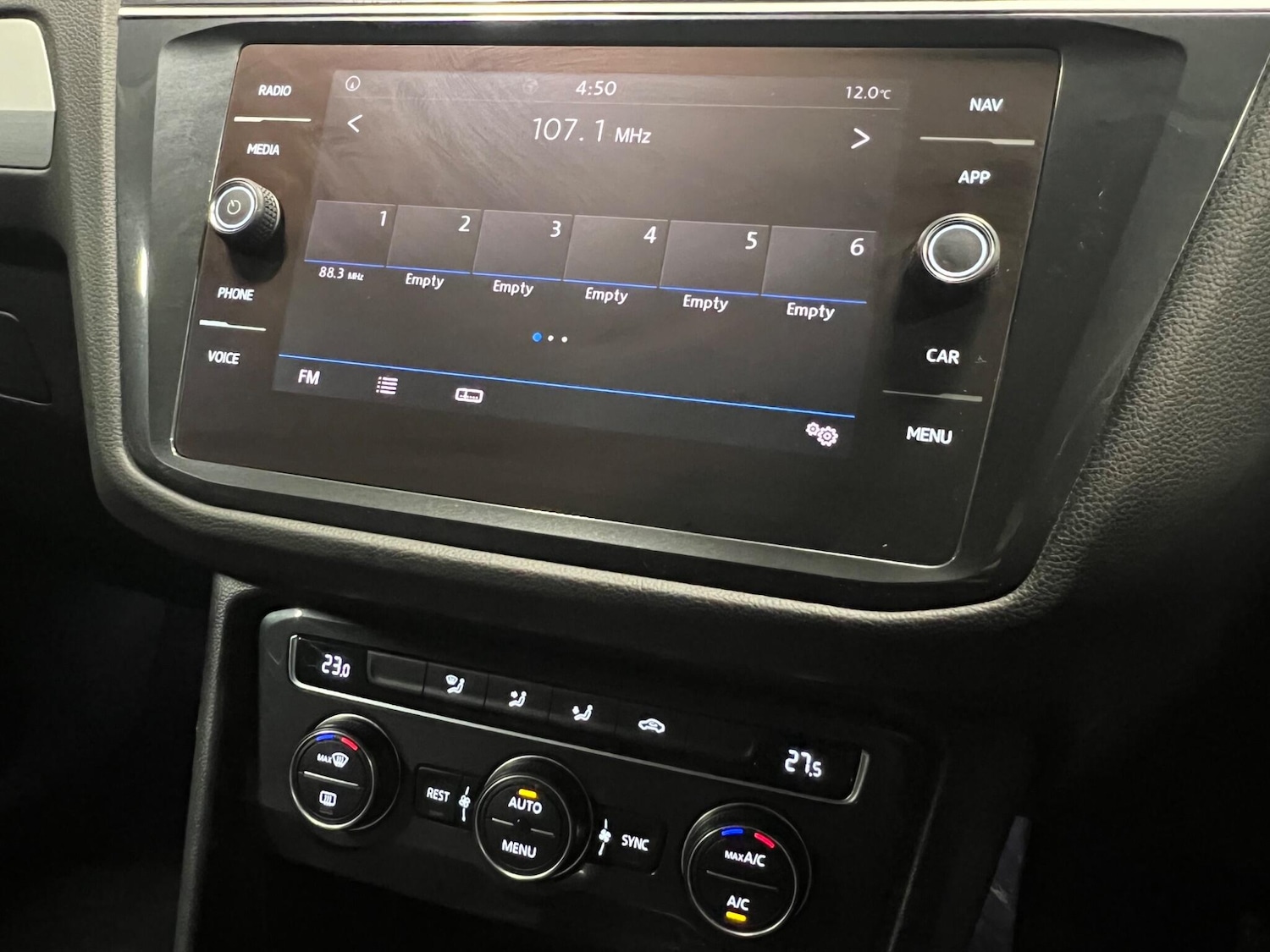 Used Volkswagen Tiguan 2019 for sale - 76424168: Photo 30