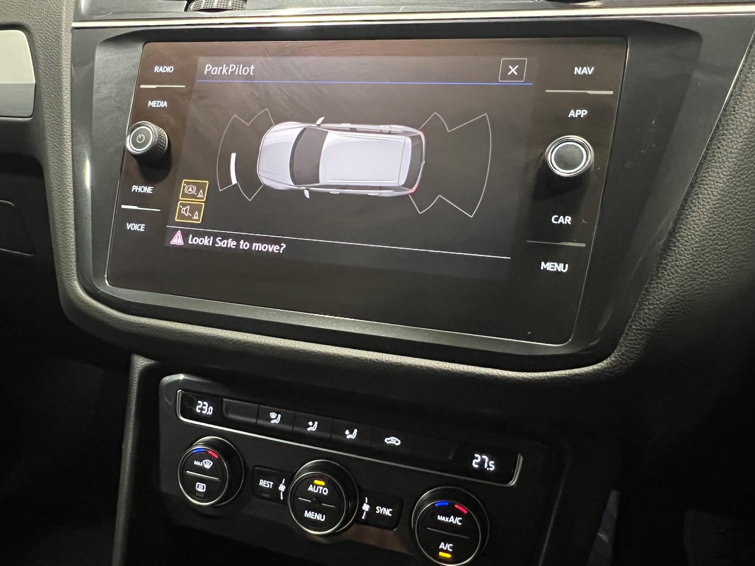 Used Volkswagen Tiguan 2019 for sale - 76424168: Photo 32