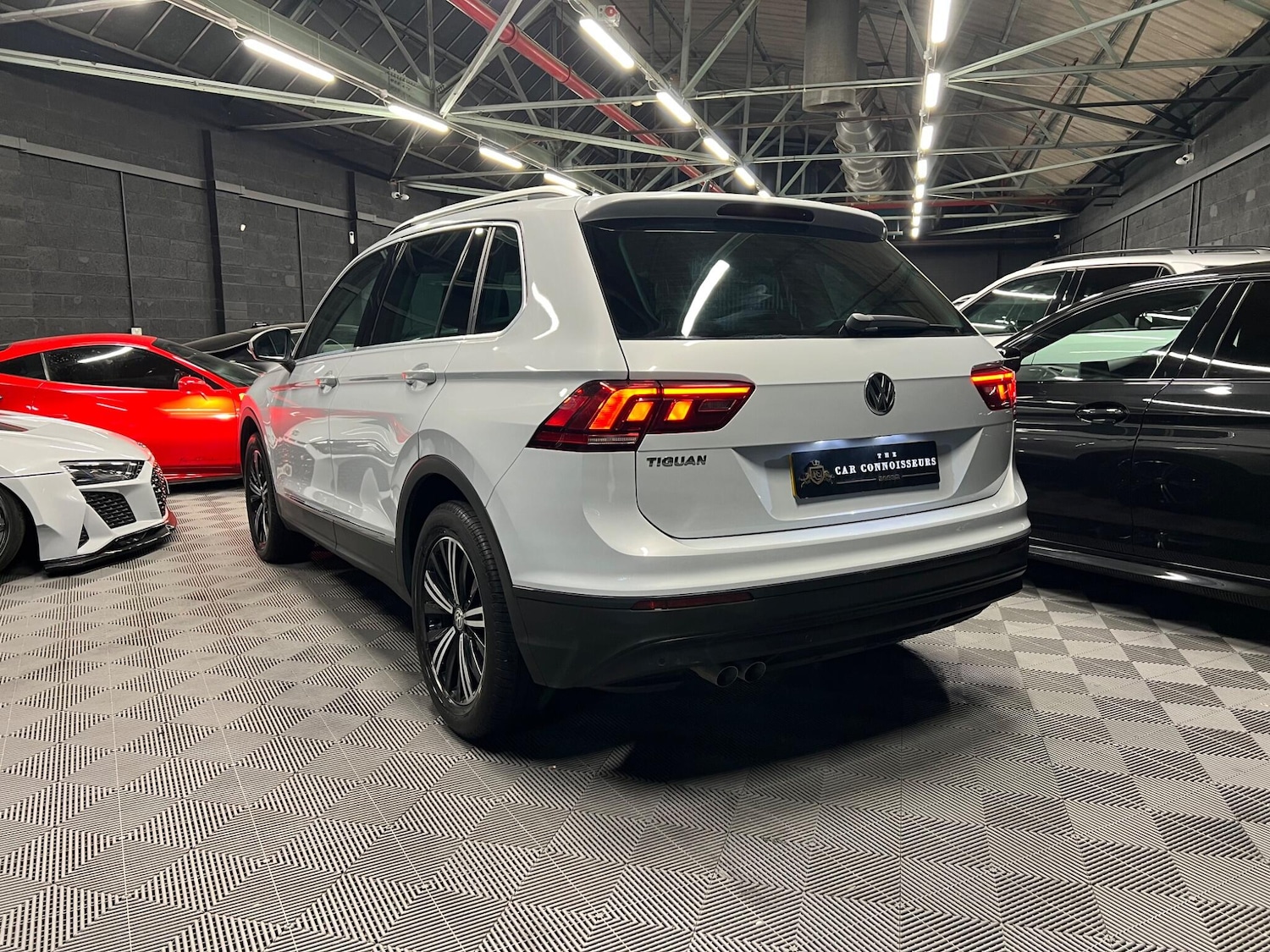 Used Volkswagen Tiguan 2019 for sale - 76424168: Photo 7