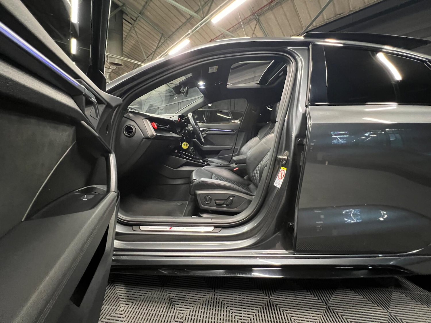 Used Audi RS3 2022 for sale - 76786548: Photo 10