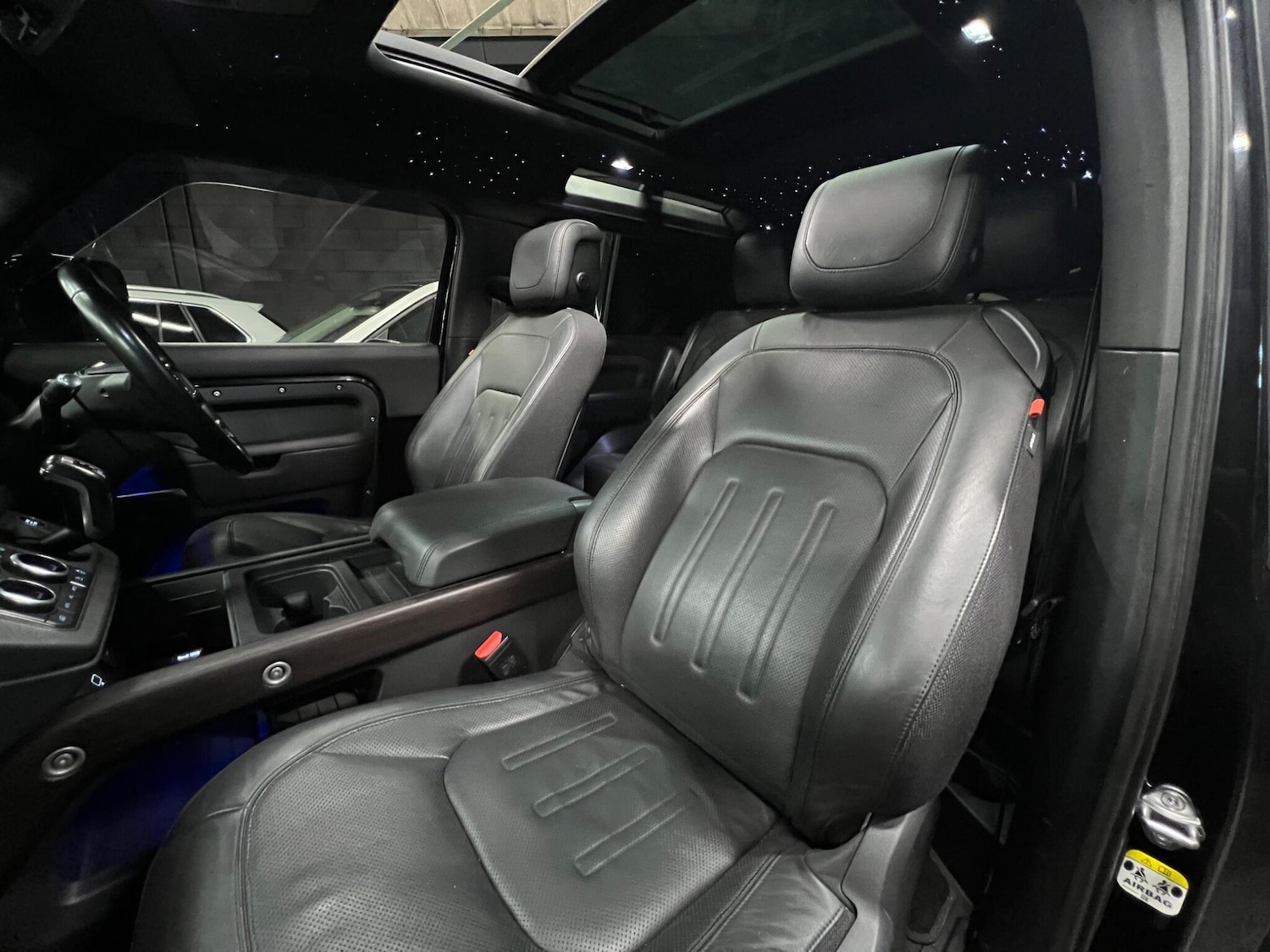 Used Land Rover Defender 2021 for sale - 76499563: Photo 12