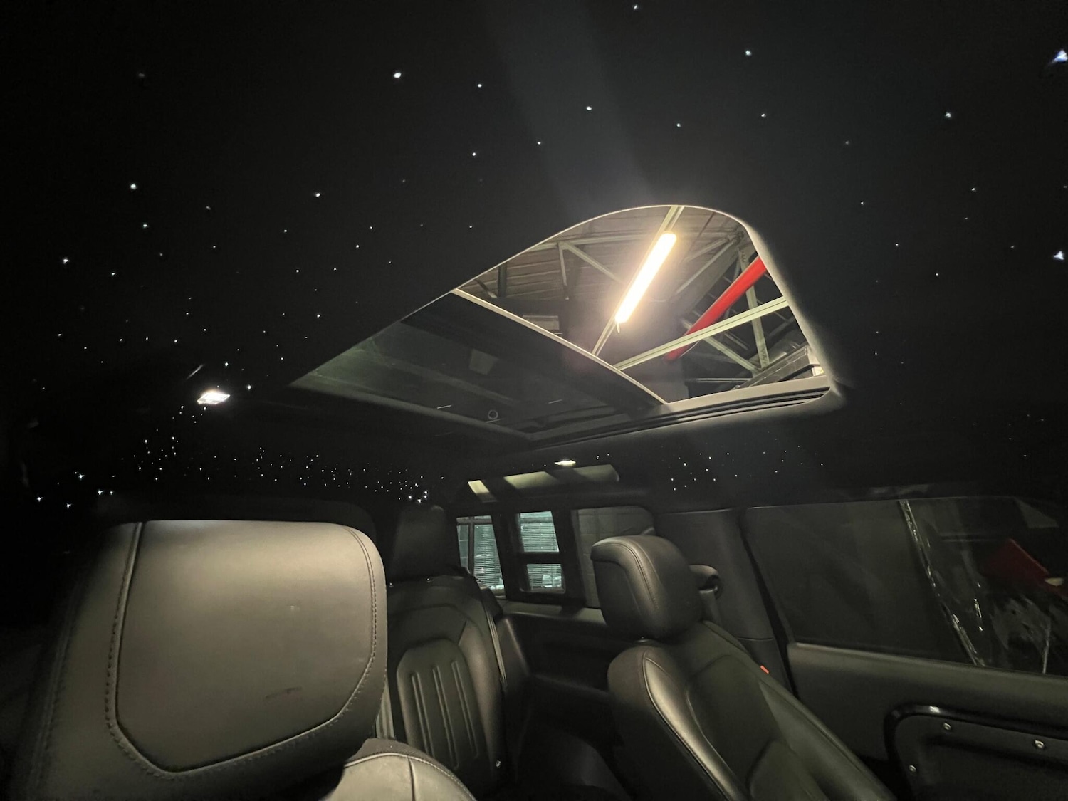 Used Land Rover Defender 2021 for sale - 76499563: Photo 25