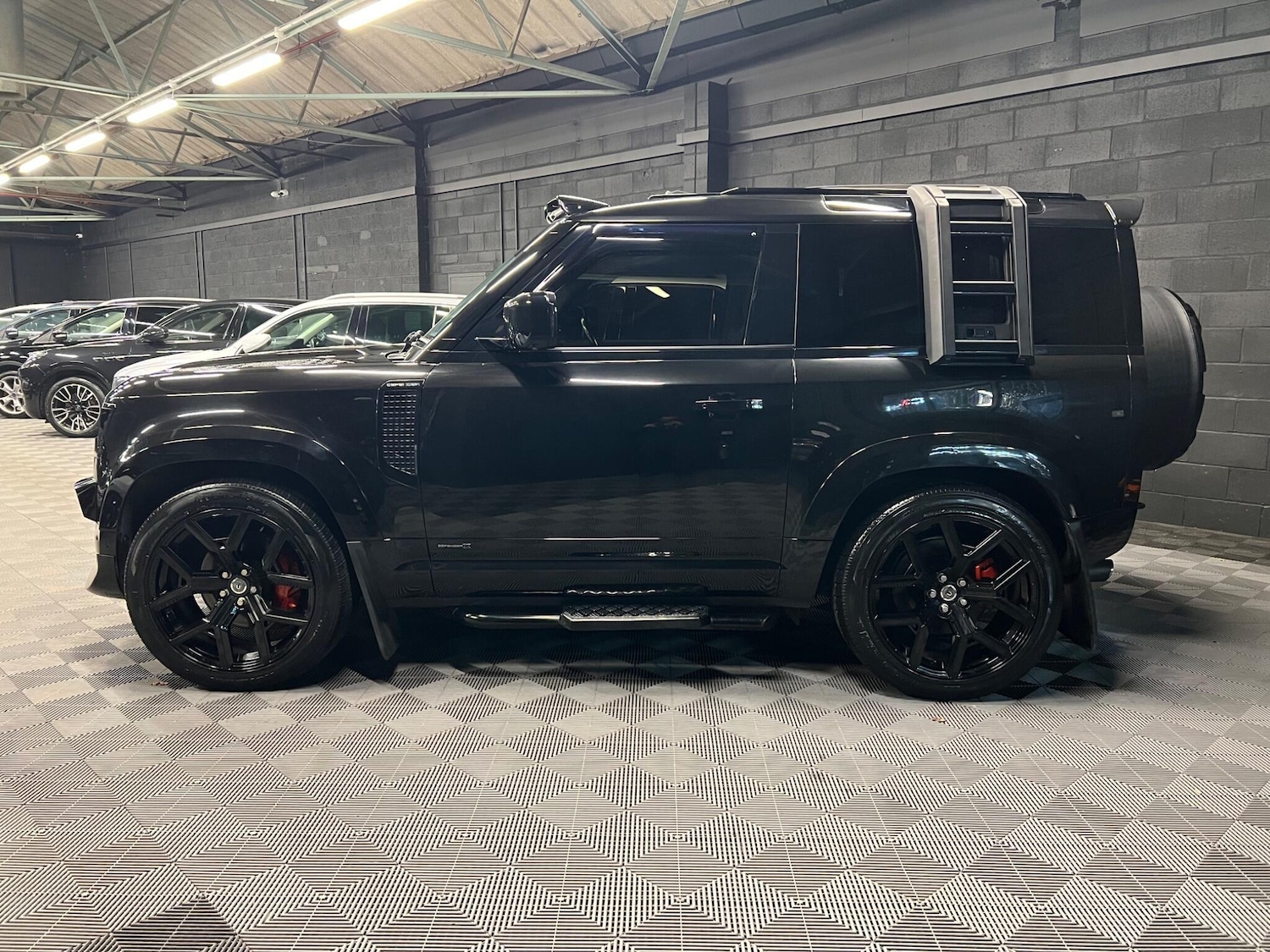 Used Land Rover Defender 2021 for sale - 76499563: Photo 5