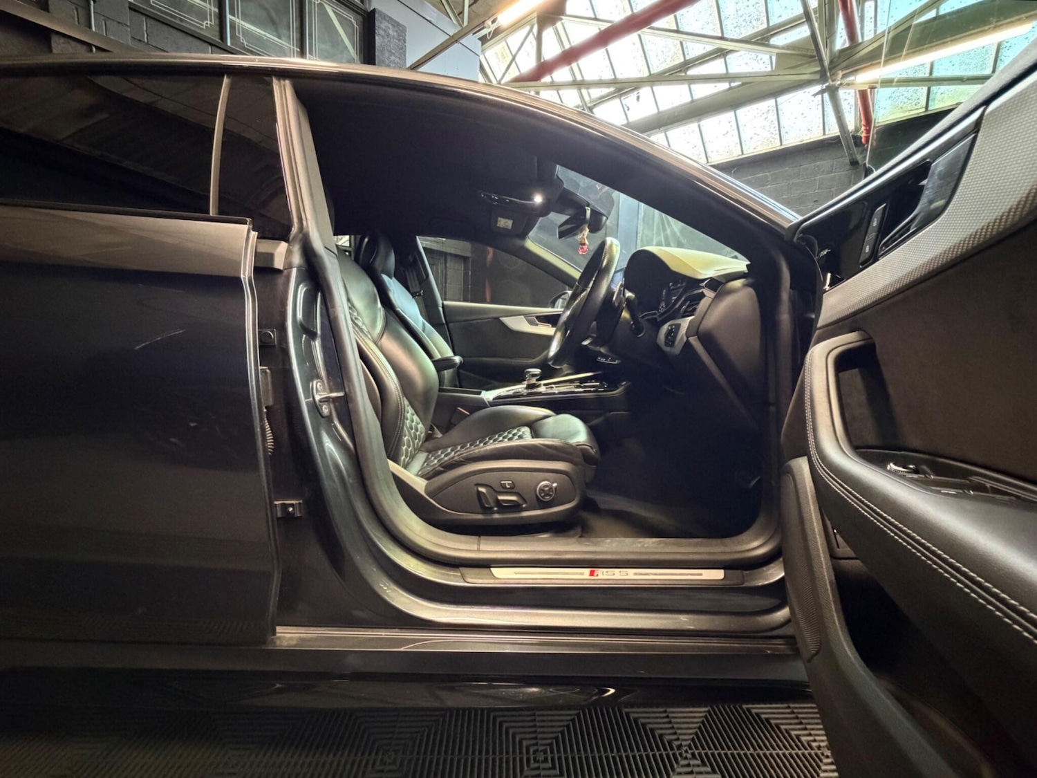 Used Audi RS5 2021 for sale - 77898384: Photo 6