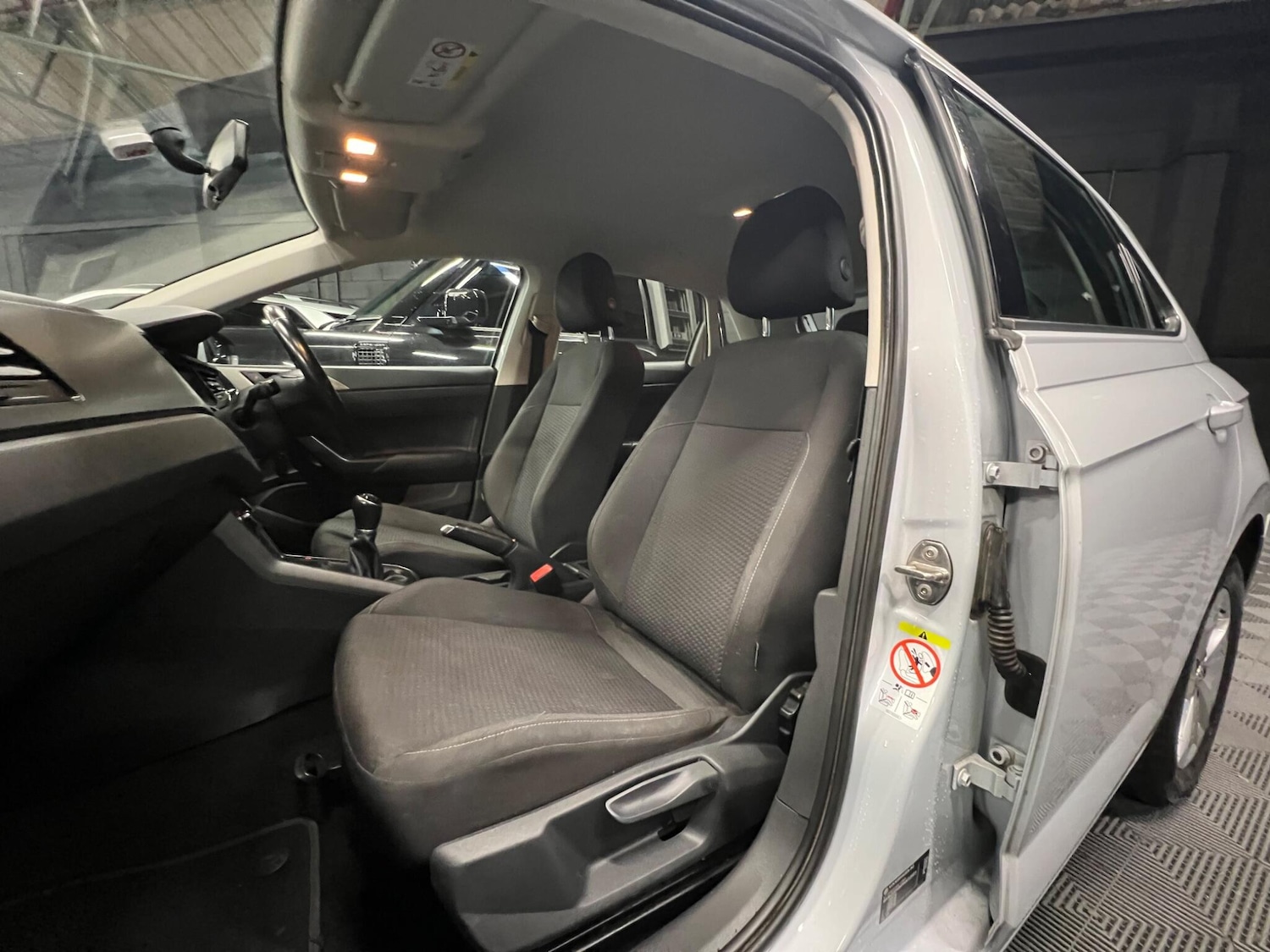 Used Volkswagen Polo 2019 for sale - 76592188: Photo 12