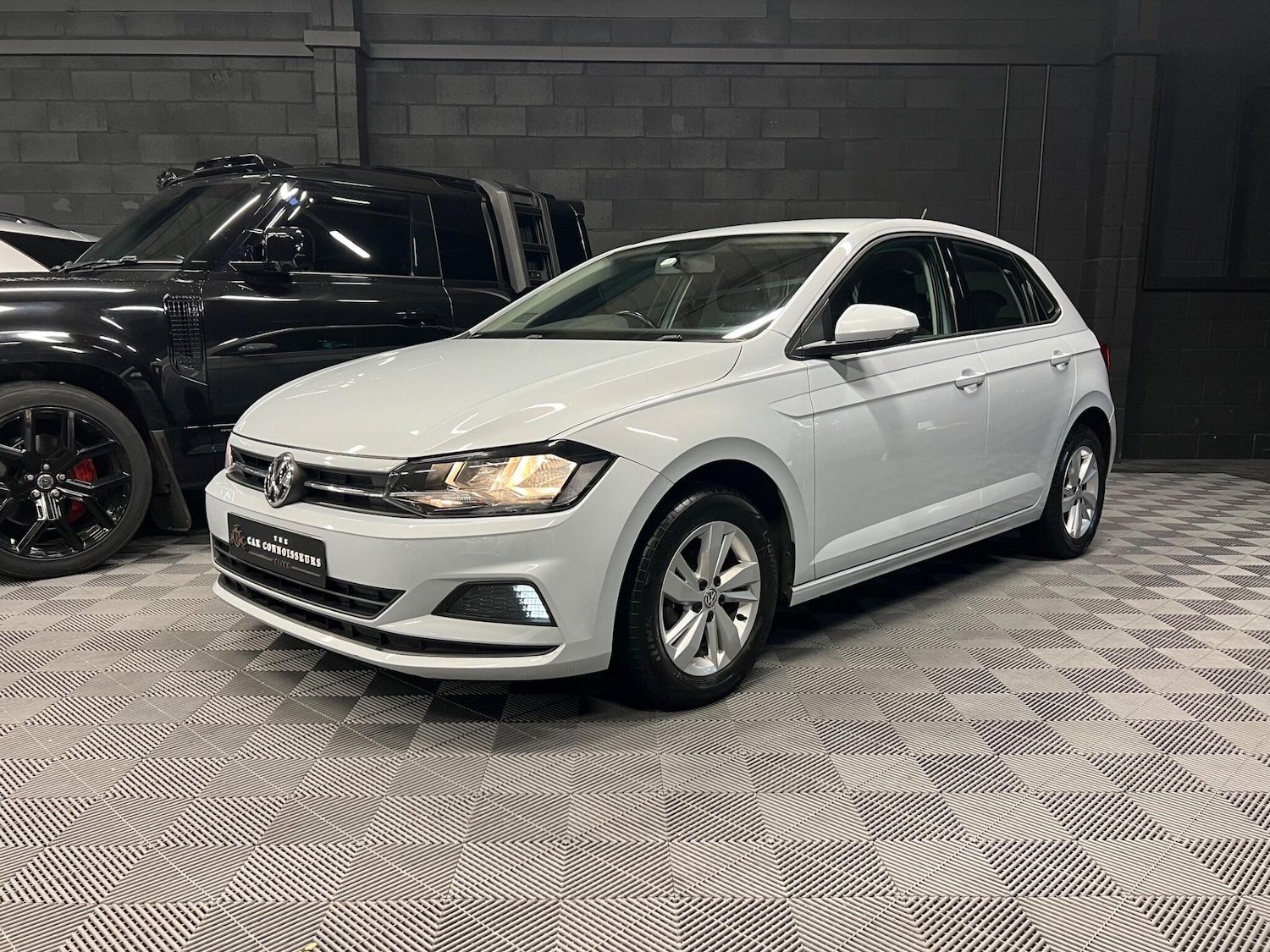 Used Volkswagen Polo 2019 for sale - 76592188: Photo 4