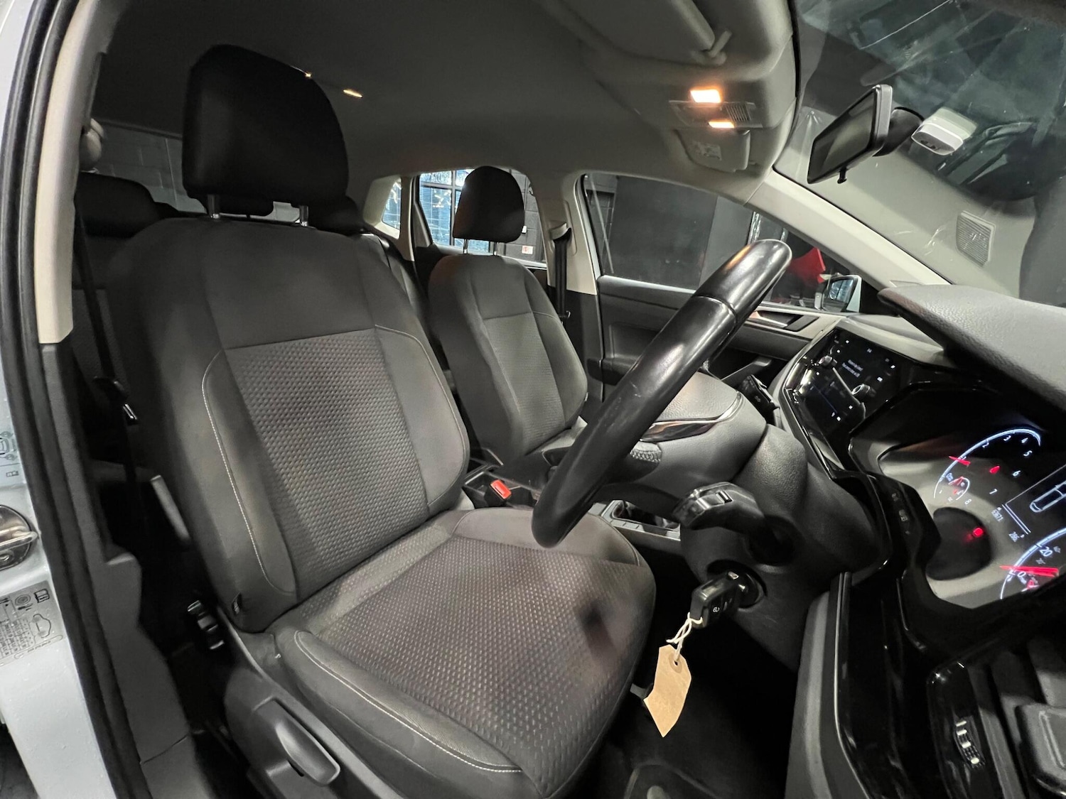 Used Volkswagen Polo 2019 for sale - 76592188: Photo 8