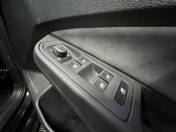 Used Volkswagen Golf 2023 for sale - 75350486: Photo 24