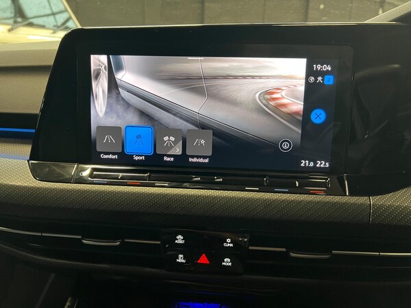 Used Volkswagen Golf 2023 for sale - 75350486: Photo 31