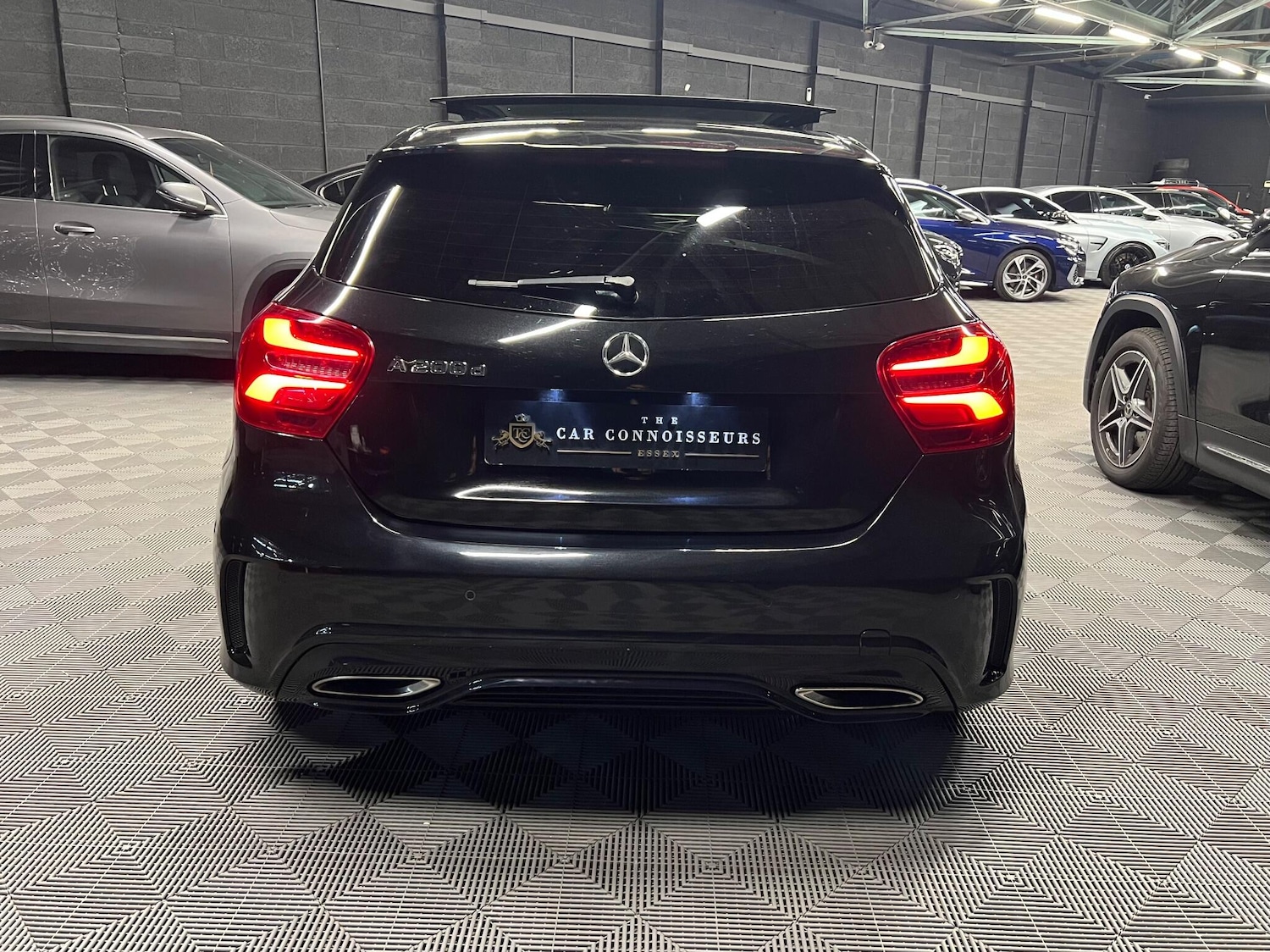 Used Mercedes-Benz A-Class 2018 for sale - 76942629: Photo 9