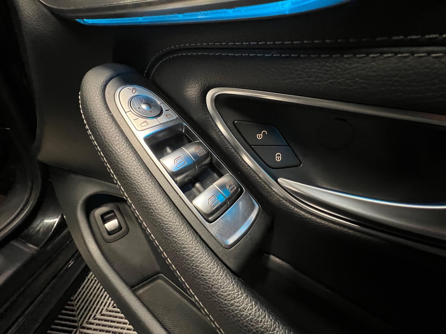 Used Mercedes-Benz C Class 2017 for sale - 76423187: Photo 19