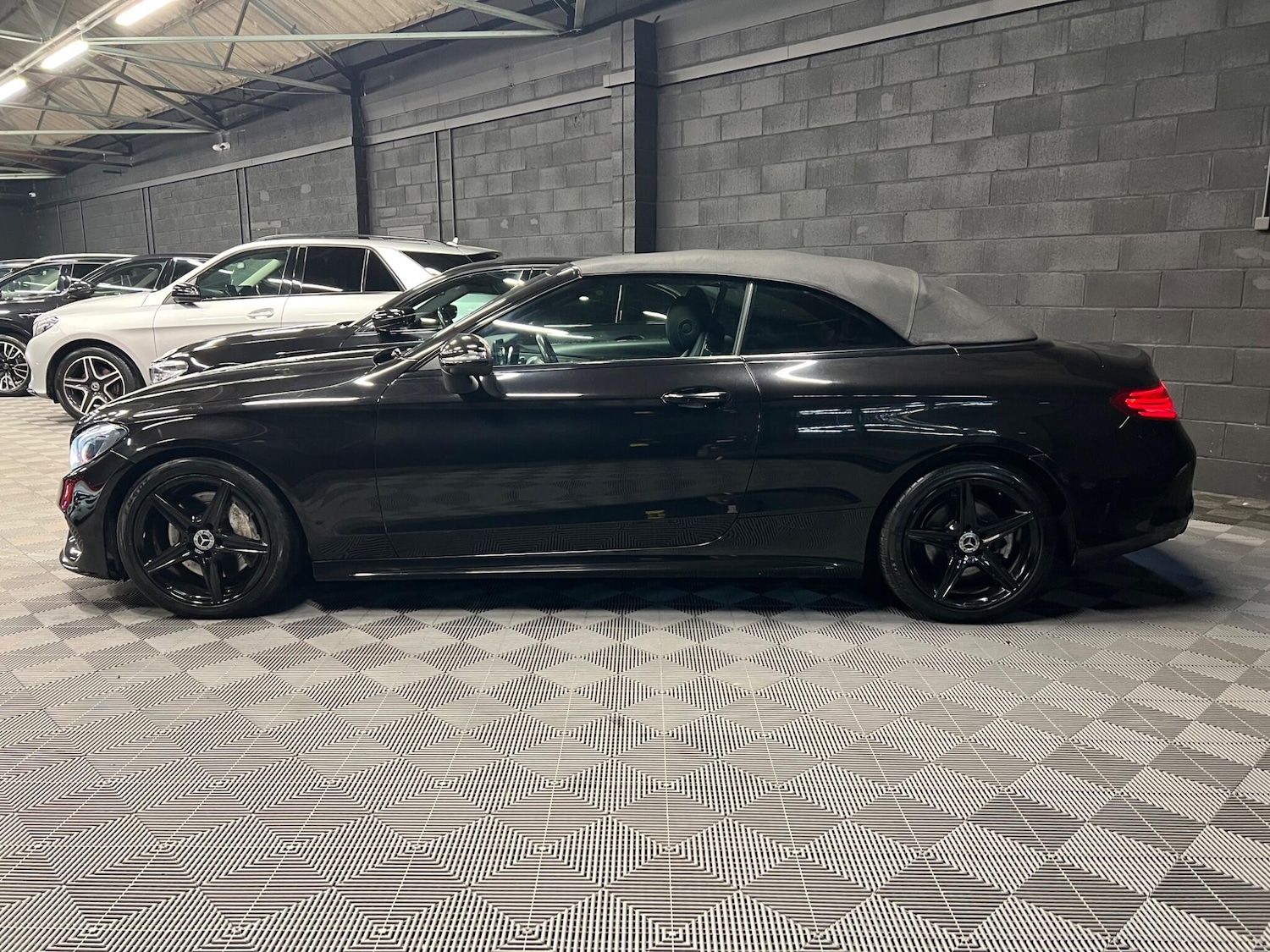 Used Mercedes-Benz C Class 2017 for sale - 76423187: Photo 6