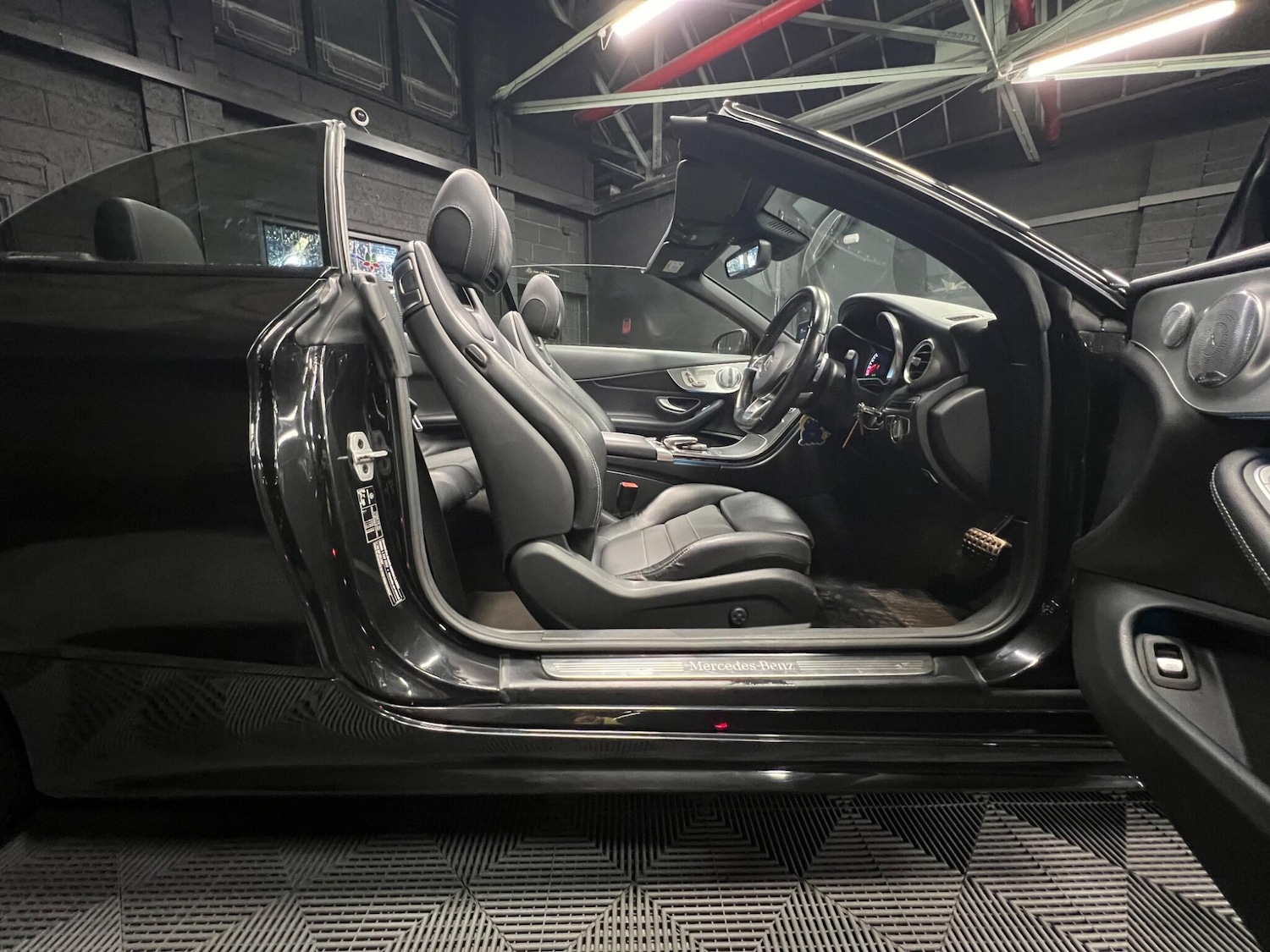 Used Mercedes-Benz C Class 2017 for sale - 76423187: Photo 7