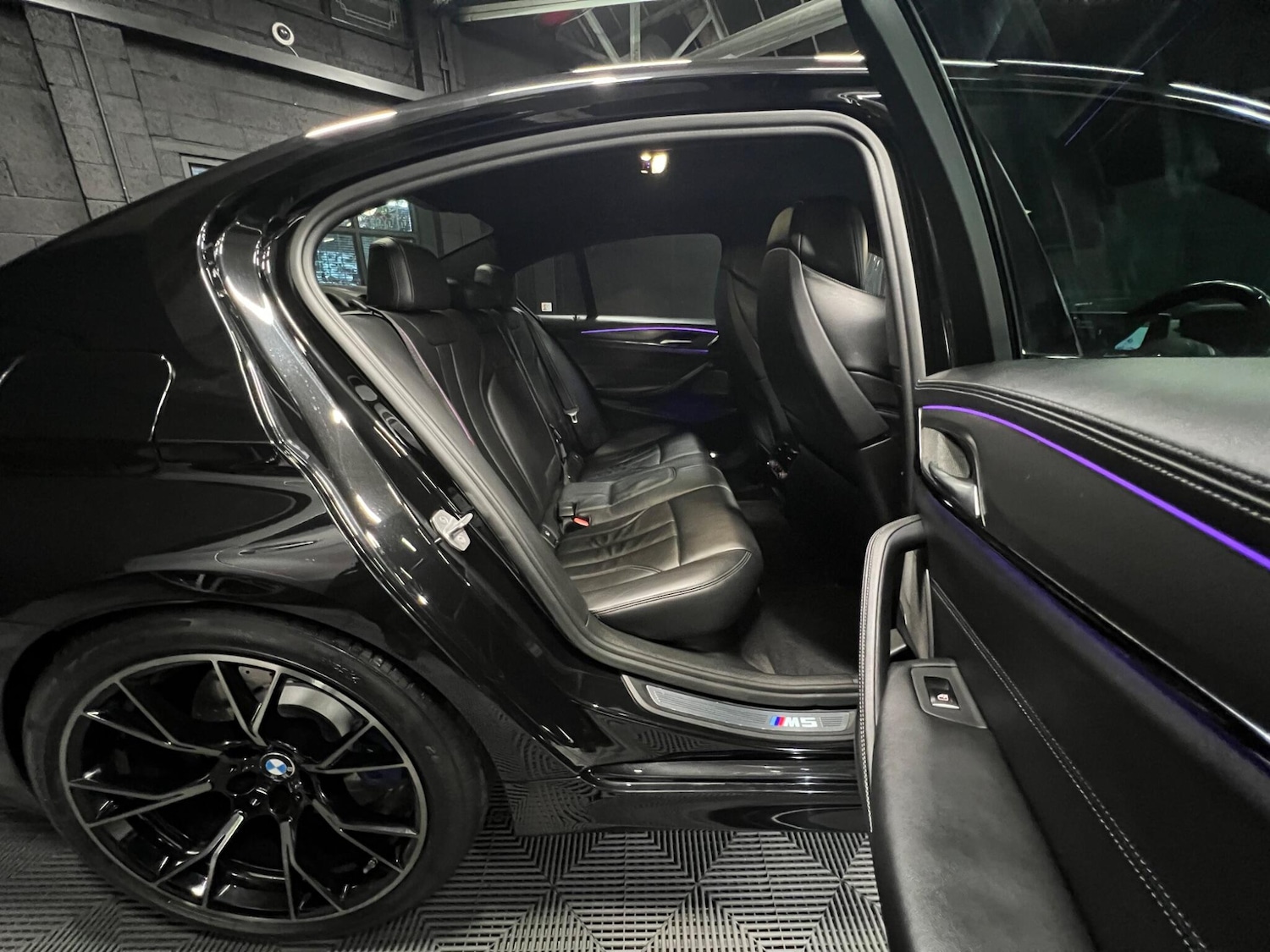 Used BMW M5 for sale - 77021059: Photo 18