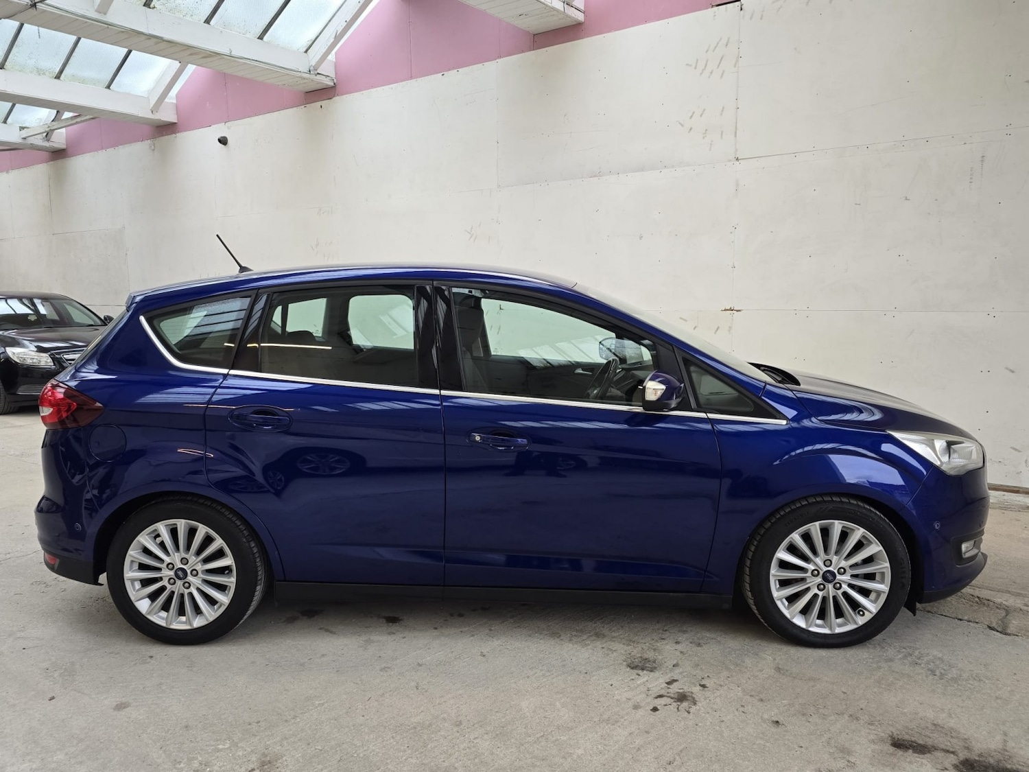 Used Ford C-Max 2017 for sale - 78031704: Photo 3