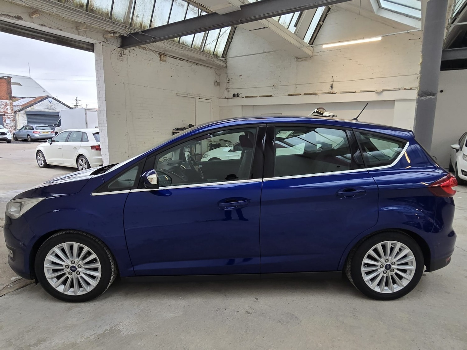 Used Ford C-Max 2017 for sale - 78031704: Photo 9
