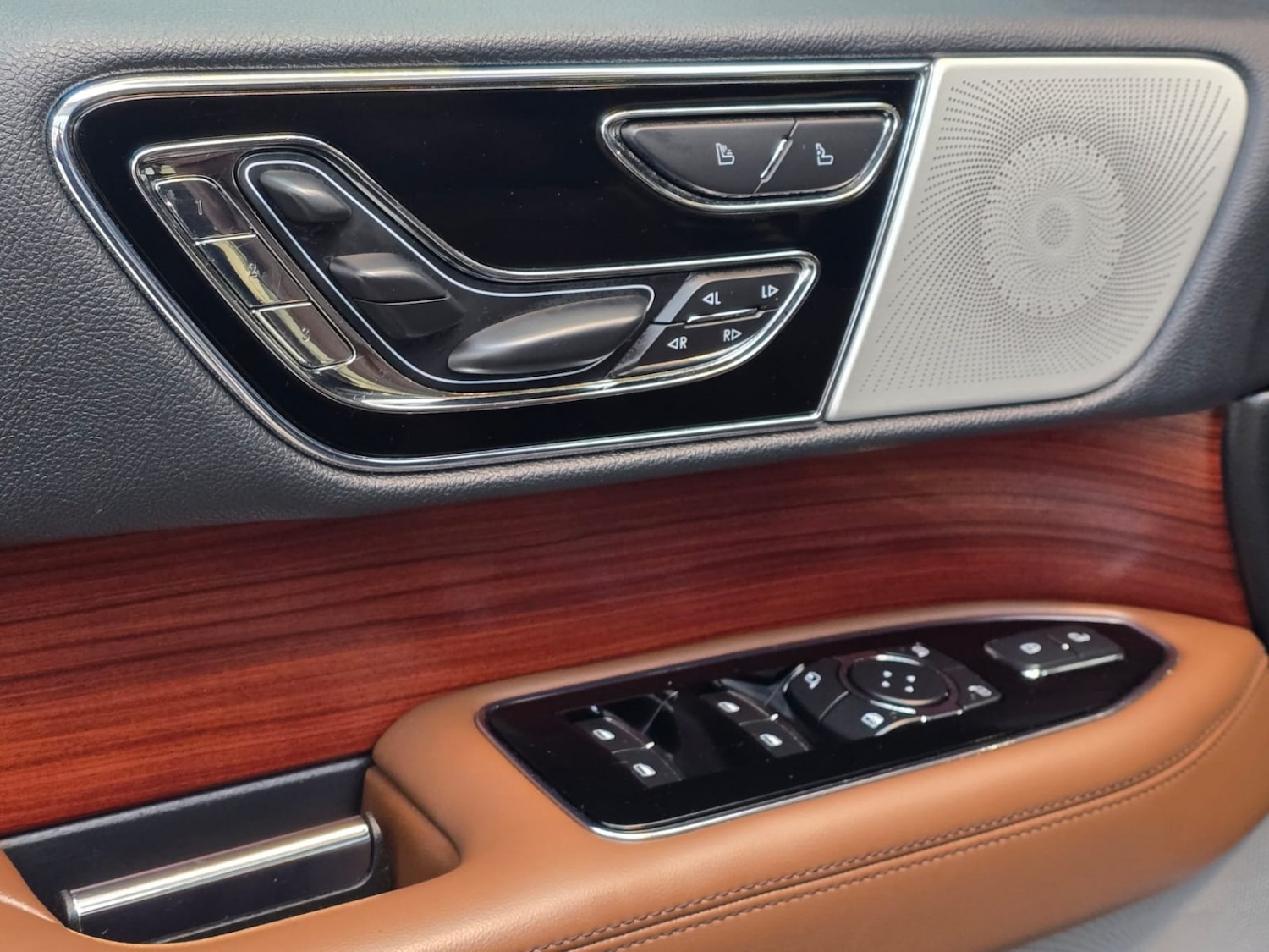 Used Lincoln Navigator 2025 for sale - 78031725: Photo 73