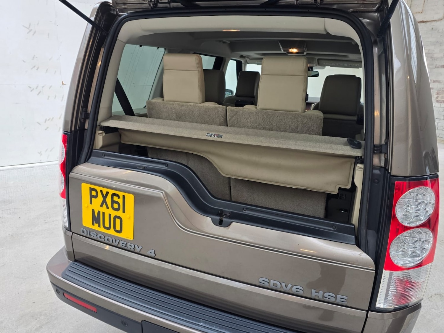 Used Land Rover Discovery 2011 for sale - 78031645: Photo 14