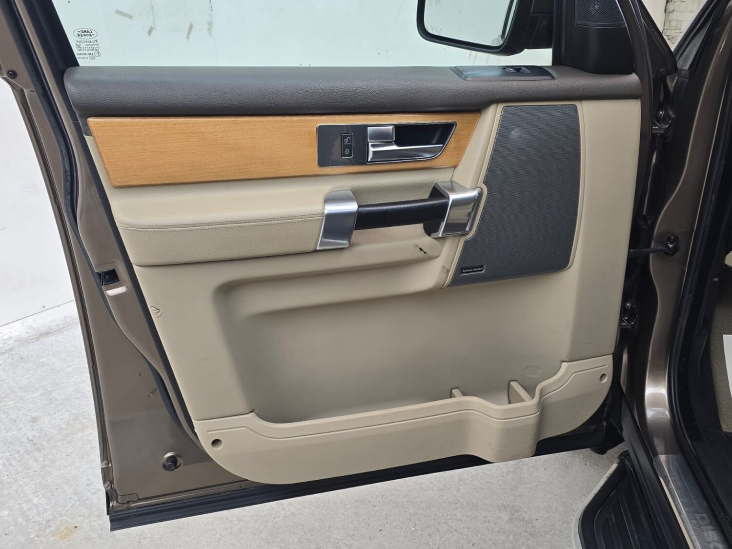 Used Land Rover Discovery 2011 for sale - 78031645: Photo 36