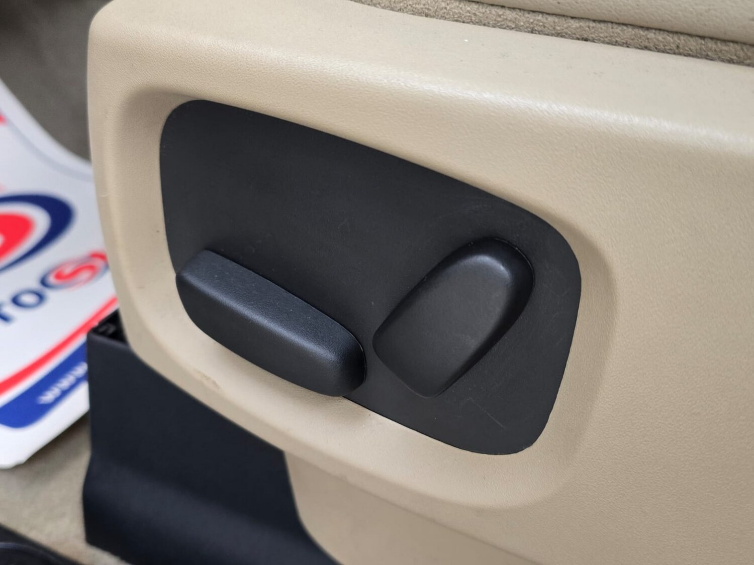 Used Land Rover Discovery 2011 for sale - 78031645: Photo 42