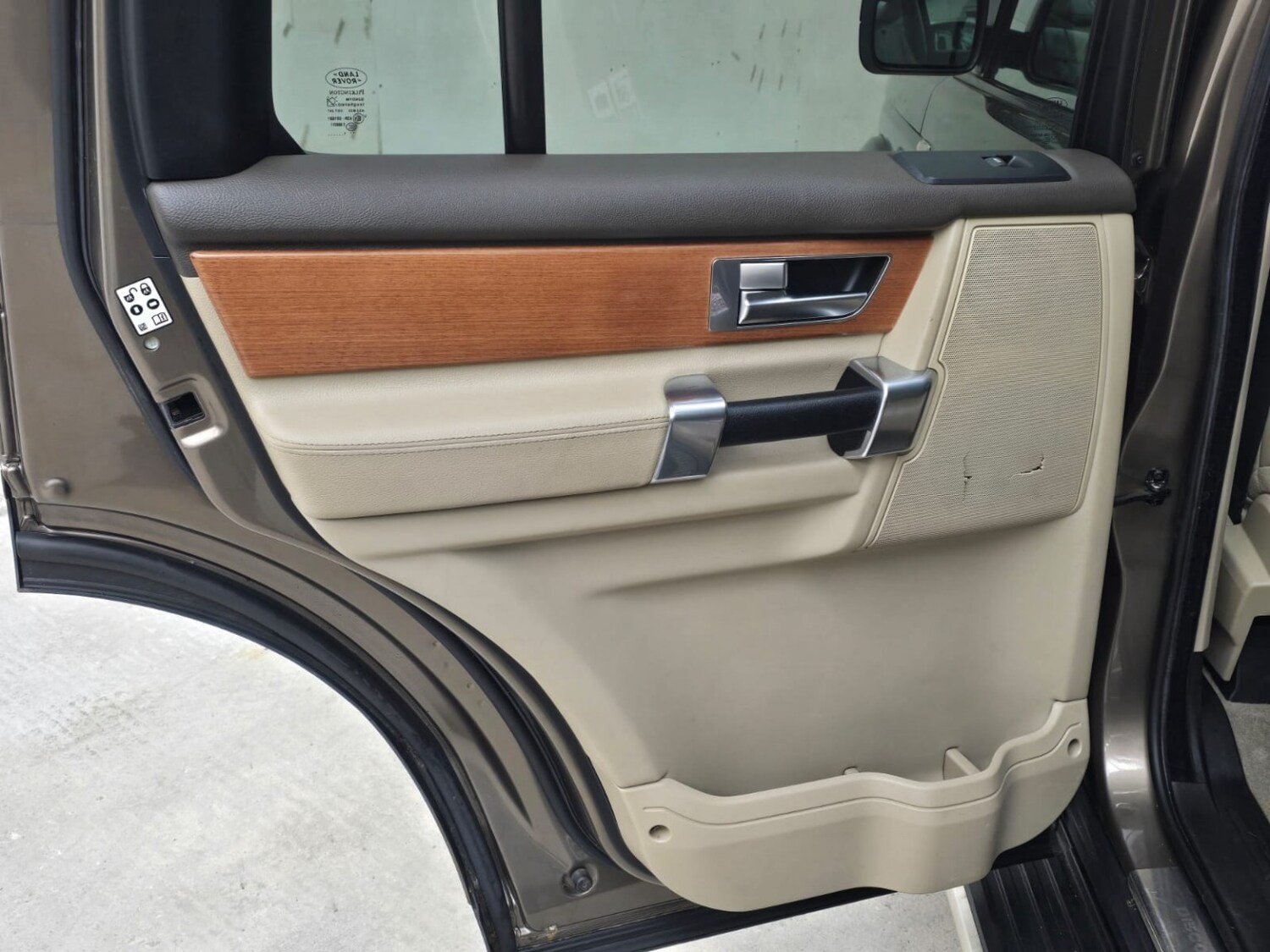 Used Land Rover Discovery 2011 for sale - 78031645: Photo 45