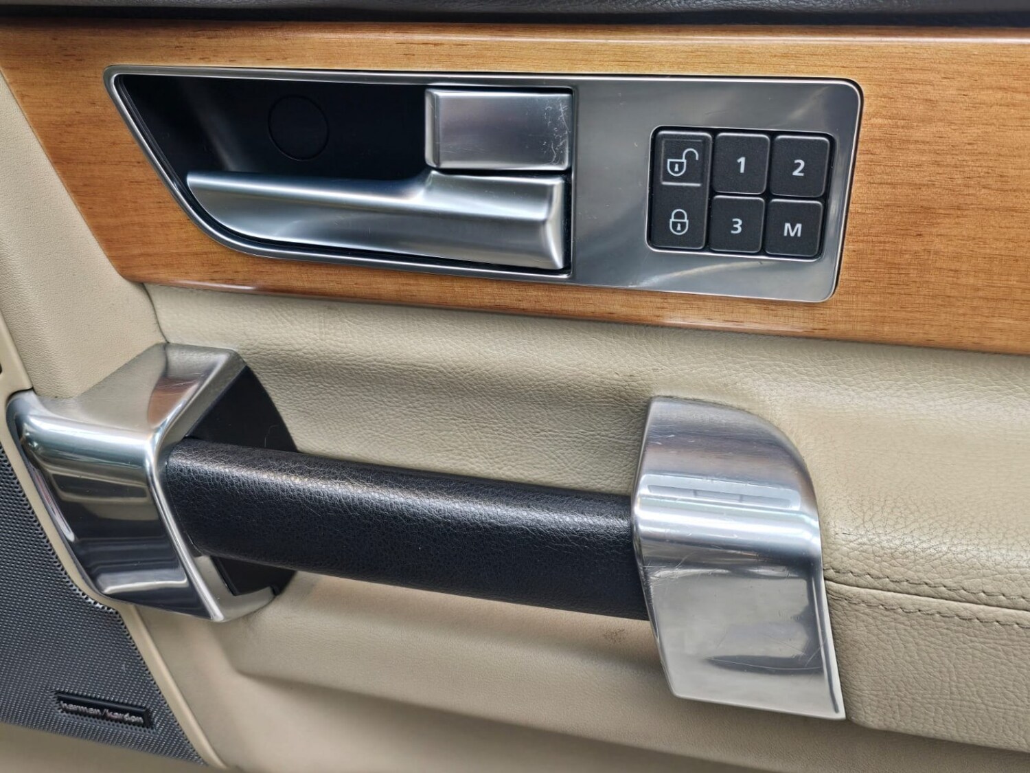 Used Land Rover Discovery 2011 for sale - 78031645: Photo 55