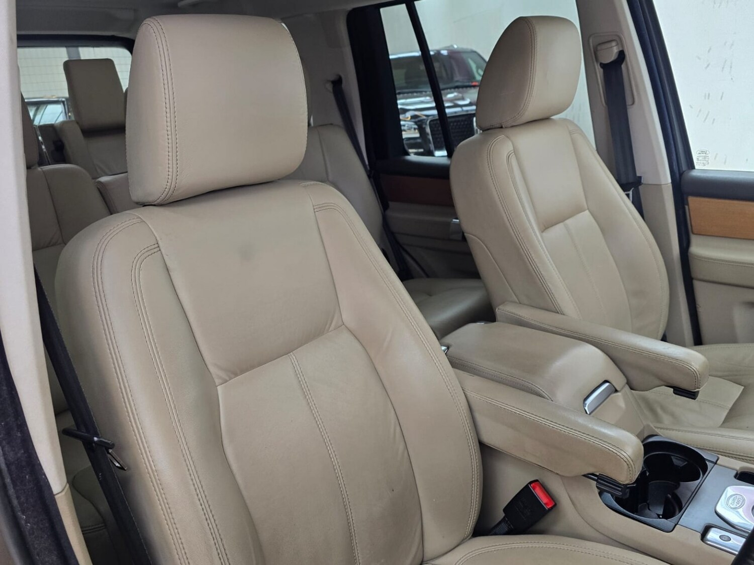 Used Land Rover Discovery 2011 for sale - 78031645: Photo 57