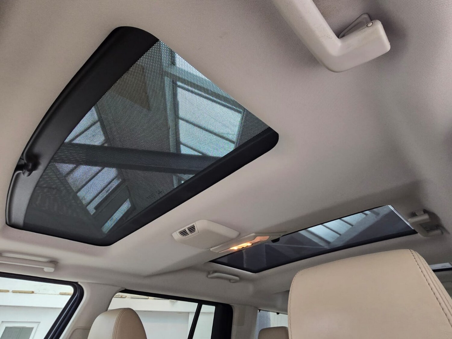 Used Land Rover Discovery 2011 for sale - 78031645: Photo 76