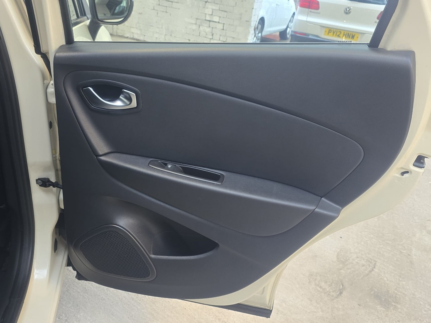 Used Renault Captur 2018 for sale - 78031697: Photo 32