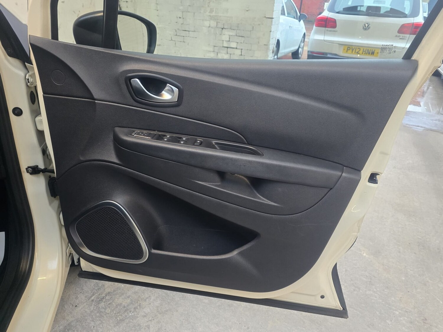 Used Renault Captur 2018 for sale - 78031697: Photo 36