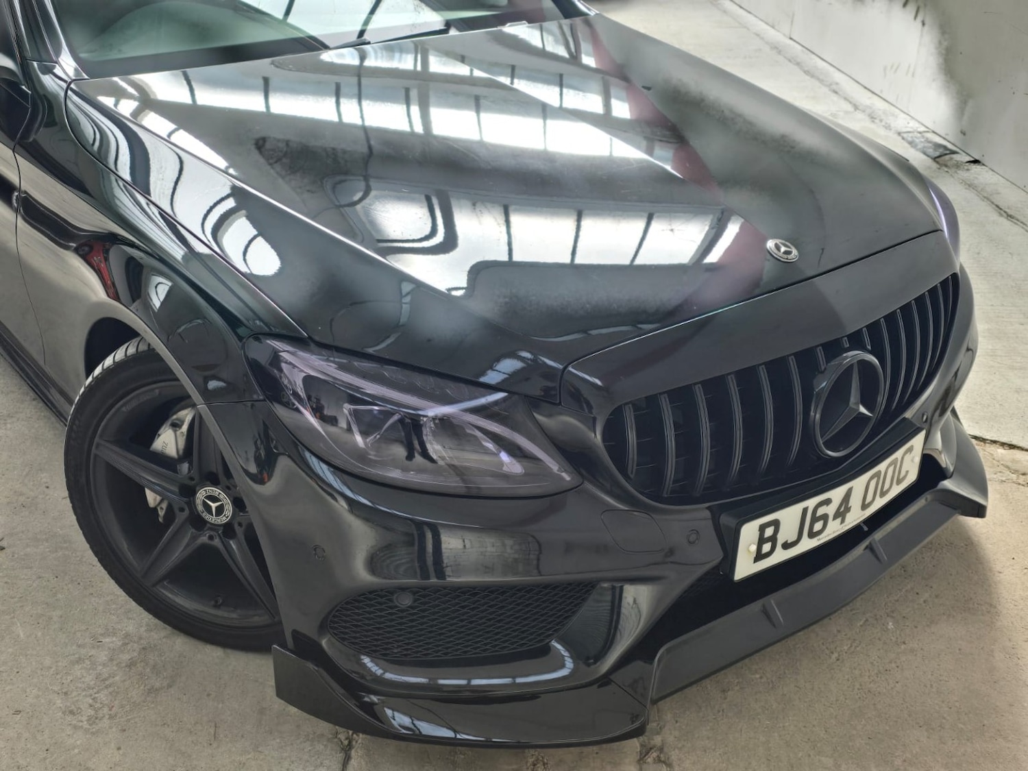 Used Mercedes-Benz C Class 2014 for sale - 78084522: Photo 2