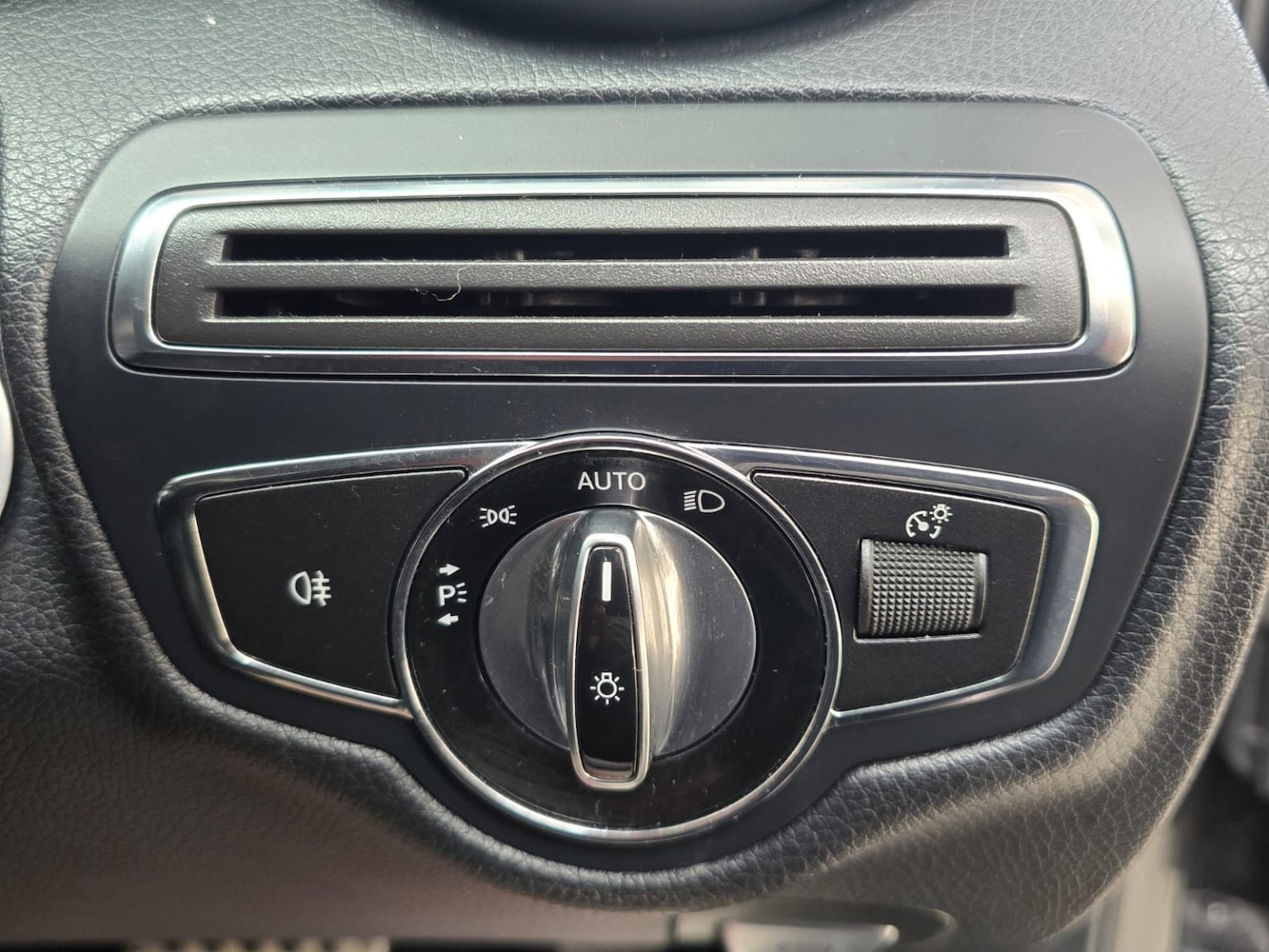 Used Mercedes-Benz C Class 2014 for sale - 78084522: Photo 48