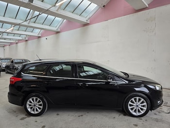 Used Ford Focus 2017 for sale - 78628411: Photo