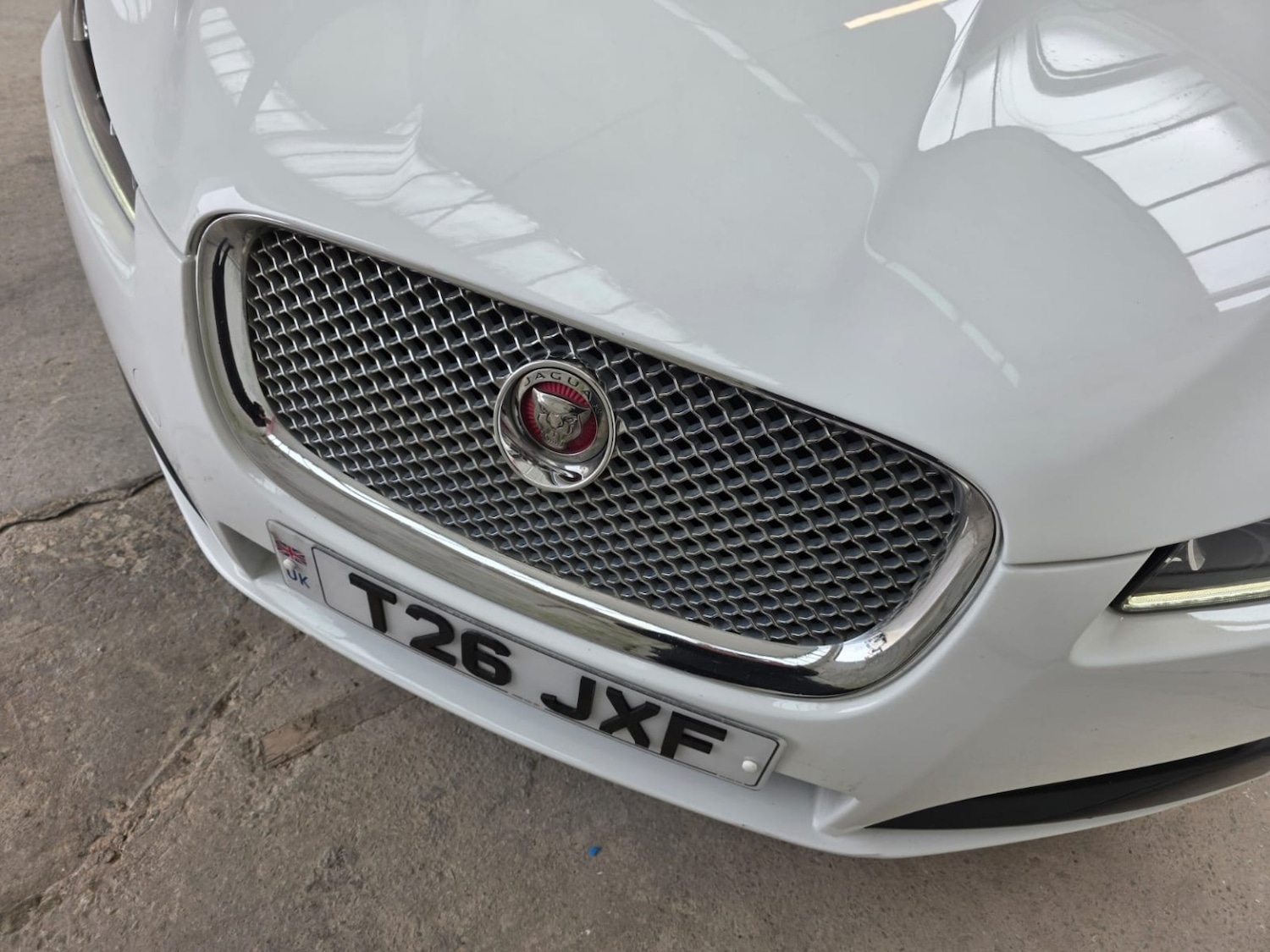 Used Jaguar XF 2013 for sale - 78084510: Photo 2