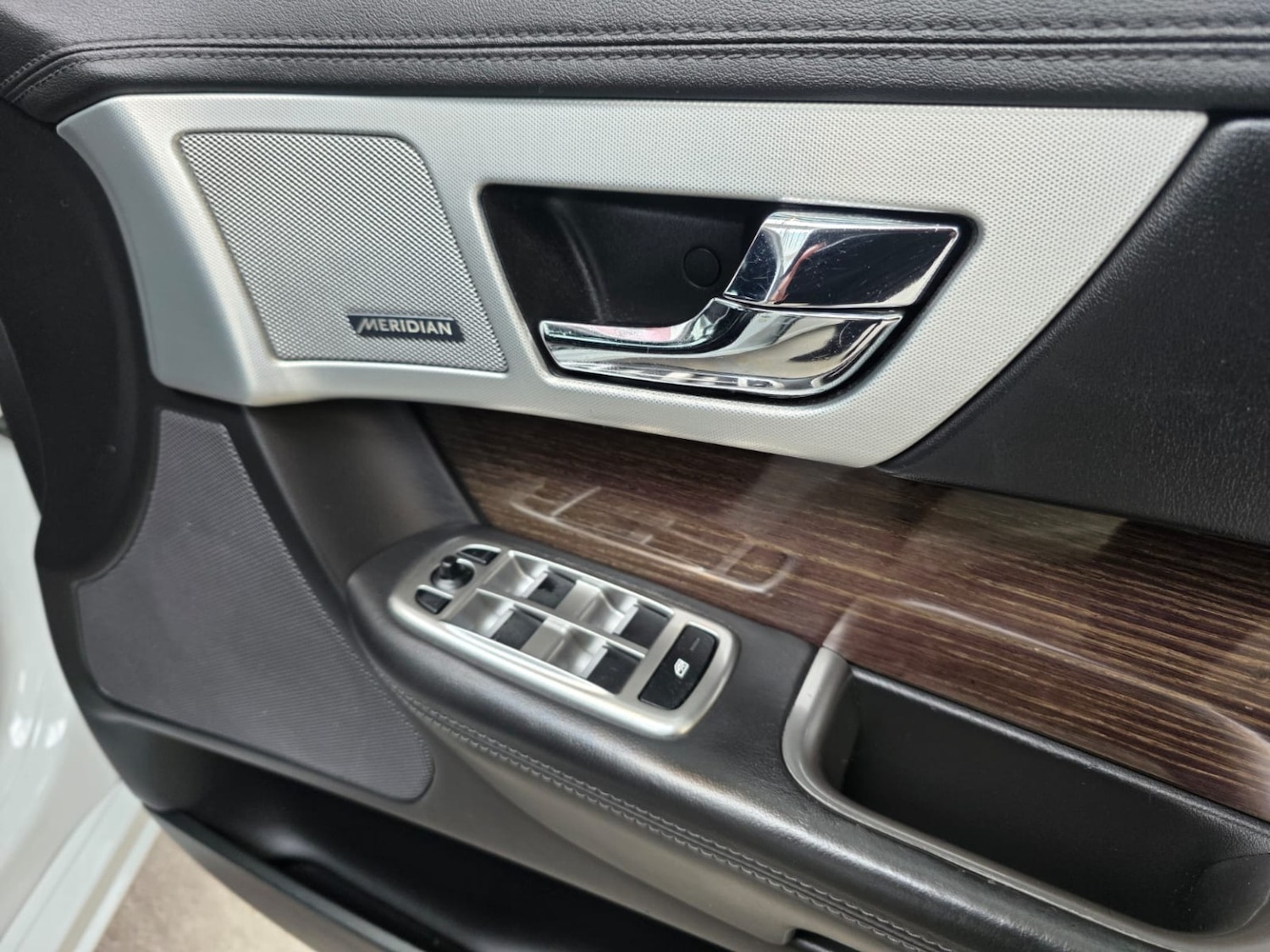 Used Jaguar XF 2013 for sale - 78084510: Photo 24