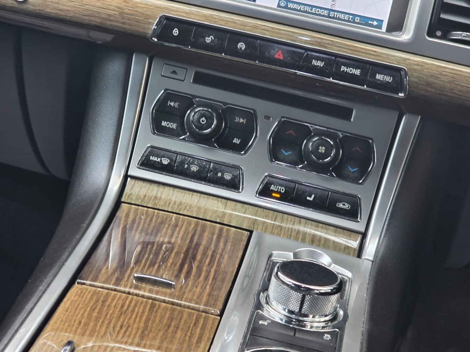 Used Jaguar XF 2013 for sale - 78084510: Photo 33