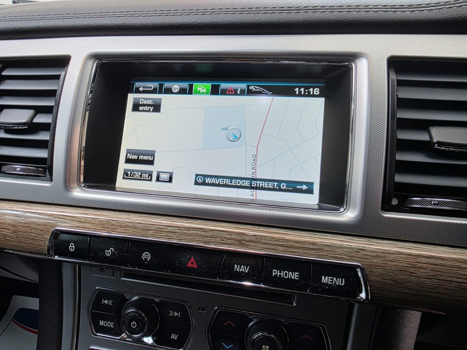 Used Jaguar XF 2013 for sale - 78084510: Photo 48