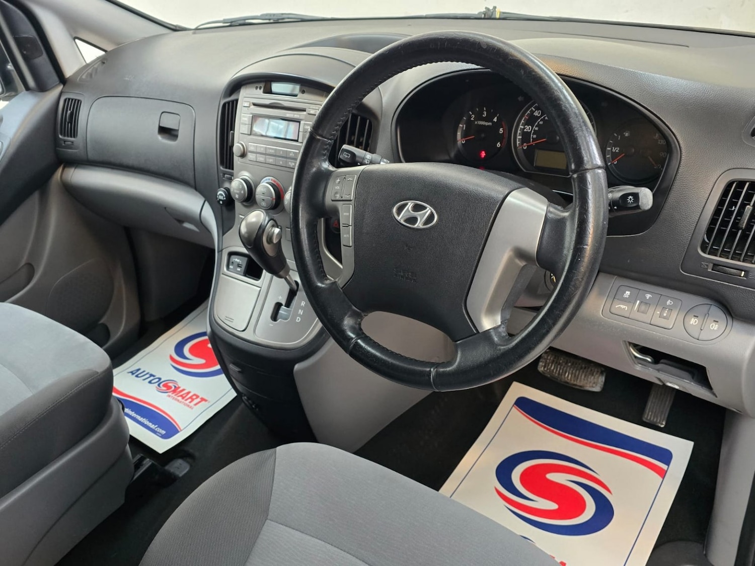 Used Hyundai i800 2012 for sale - 78031706: Photo 40