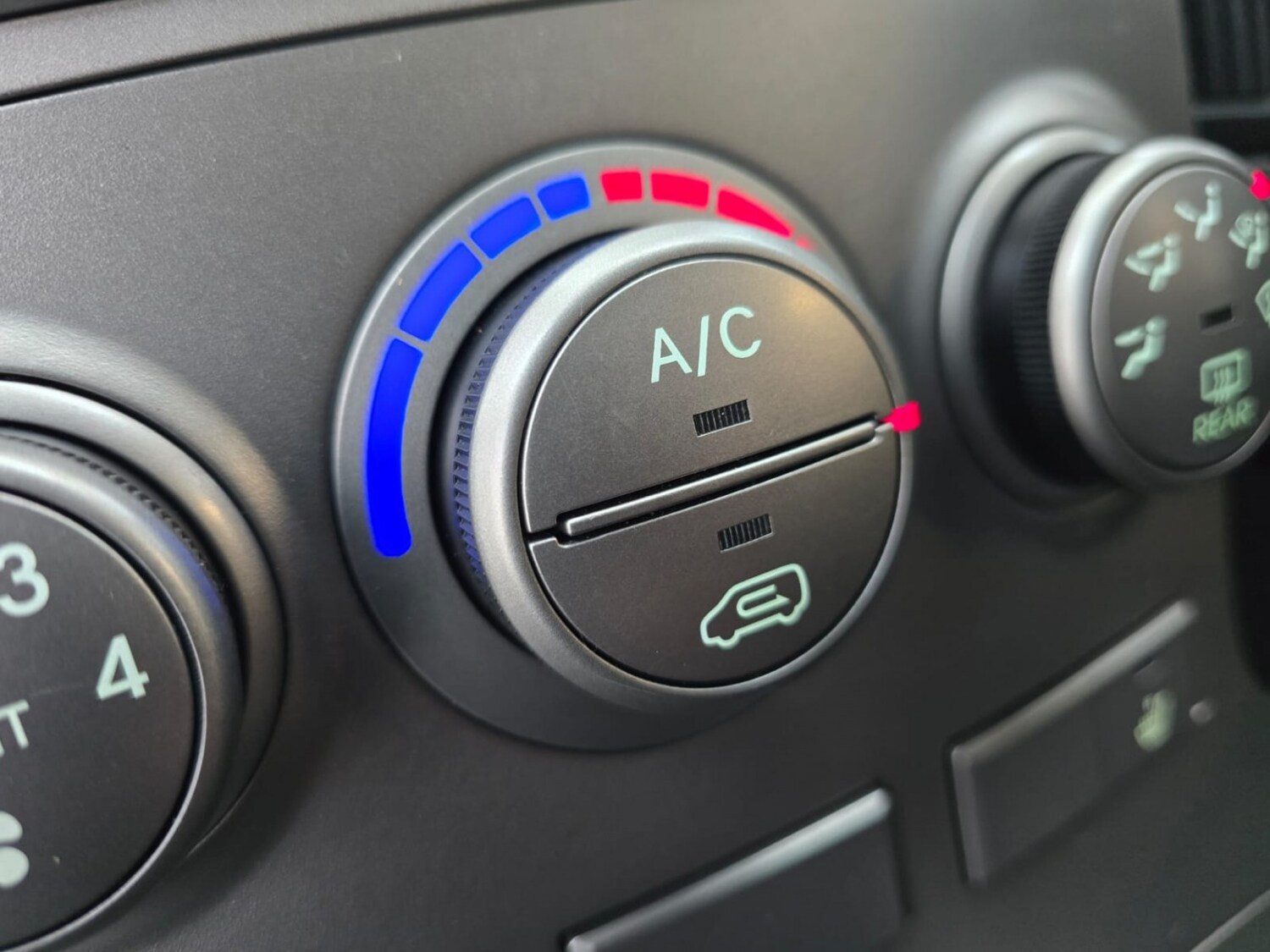 Used Hyundai i800 2012 for sale - 78031706: Photo 61